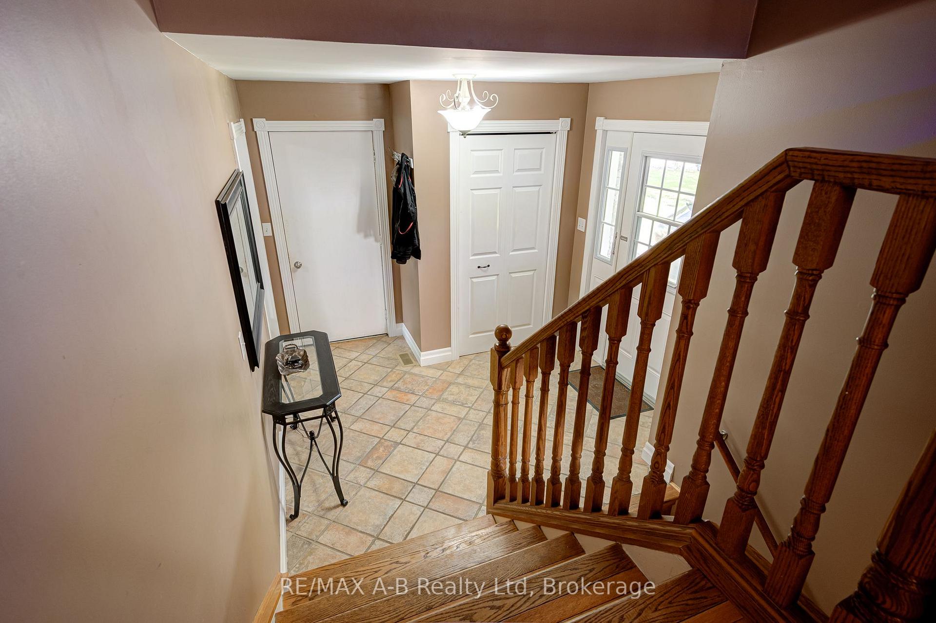 Photo 8 of 224 Morenz Drive, West Perth, Mitchell — HOMEH