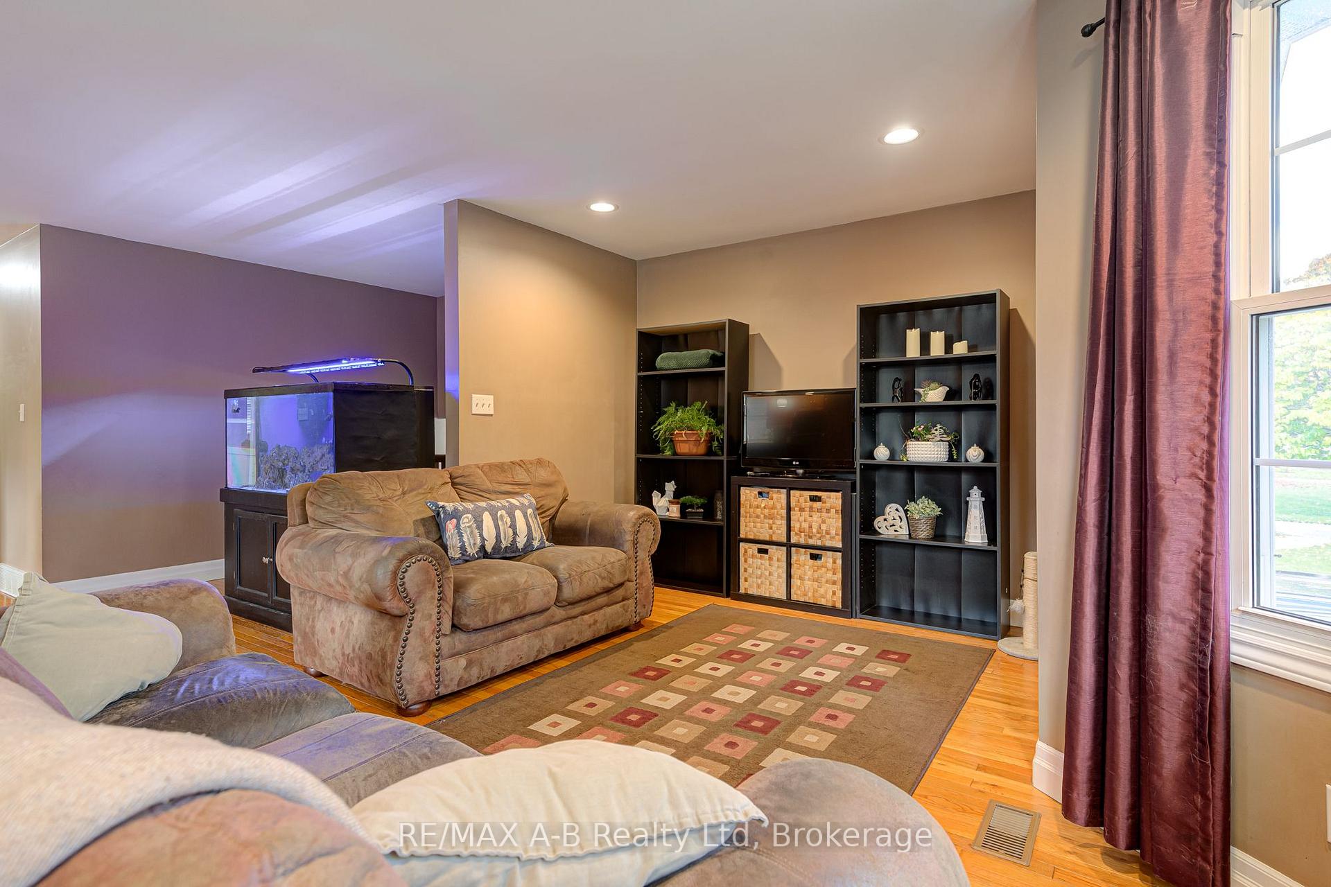 Photo 19 of 224 Morenz Drive, West Perth, Mitchell — HOMEH
