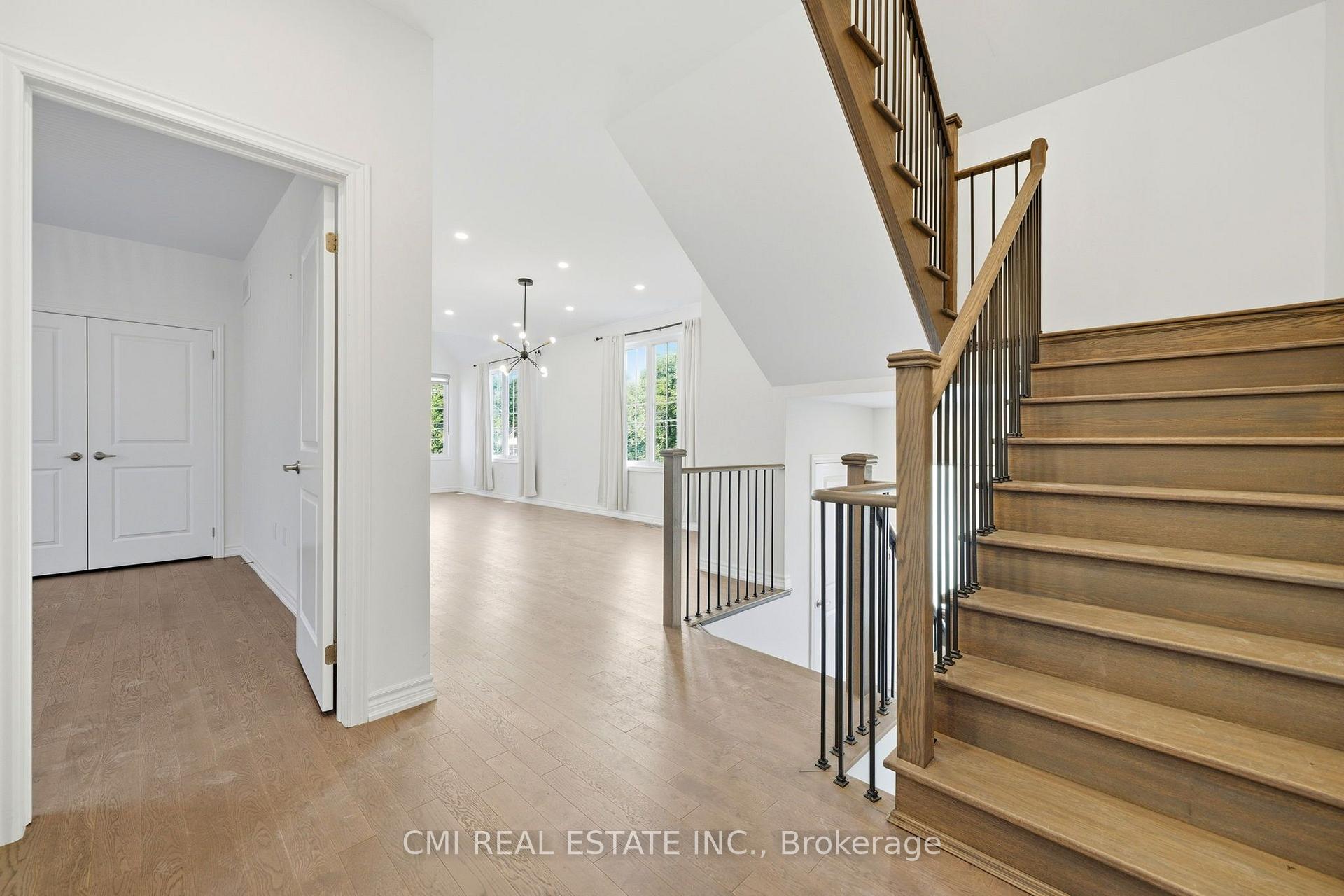 Photo 8 of 3205 Mosley Street, Wasaga Beach — HOMEH