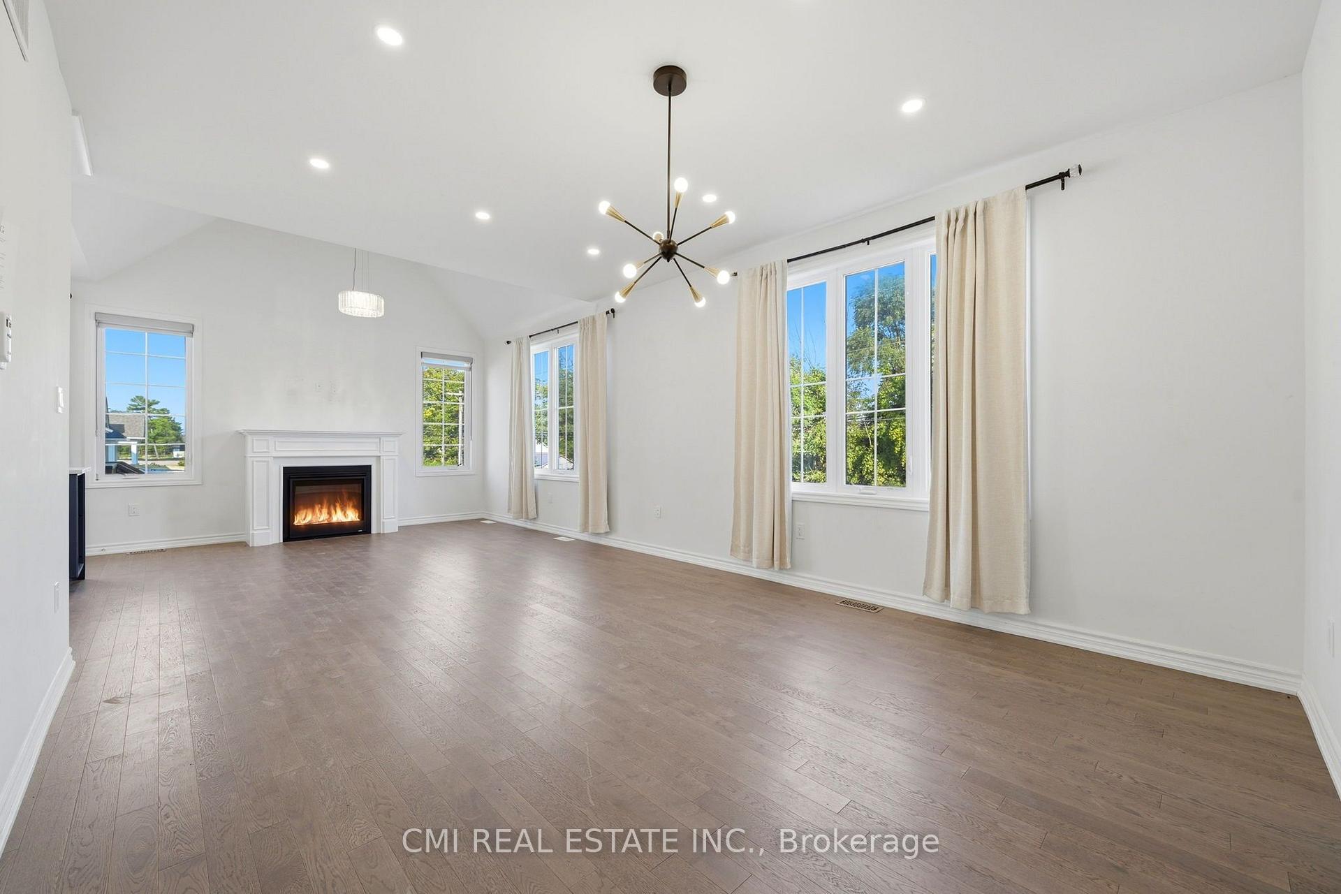 Photo 10 of 3205 Mosley Street, Wasaga Beach — HOMEH