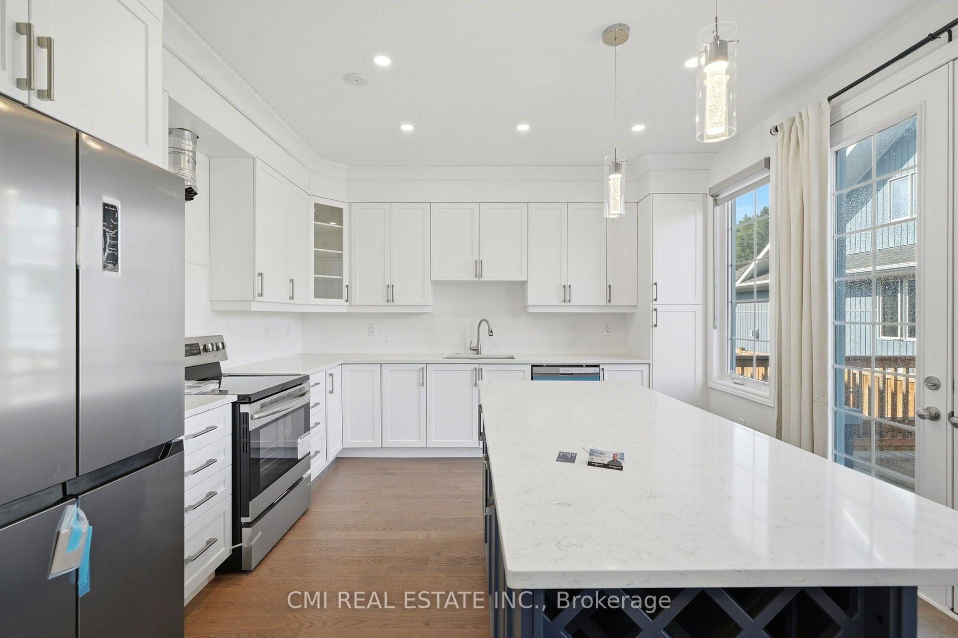 Photo 16 of 3205 Mosley Street, Wasaga Beach — HOMEH