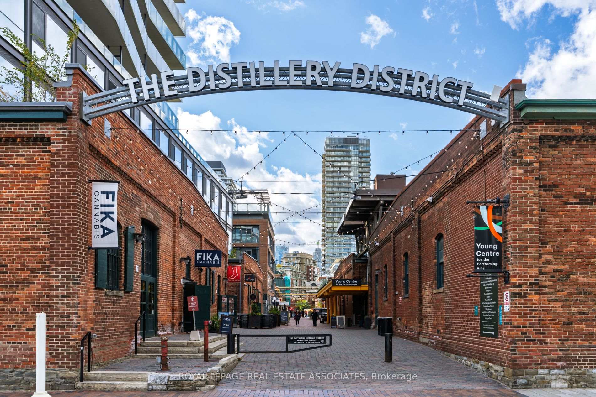 Photo 2 of Unit 3006, 70 Distillery Lane, Toronto, Waterfront Communities — HOMEH