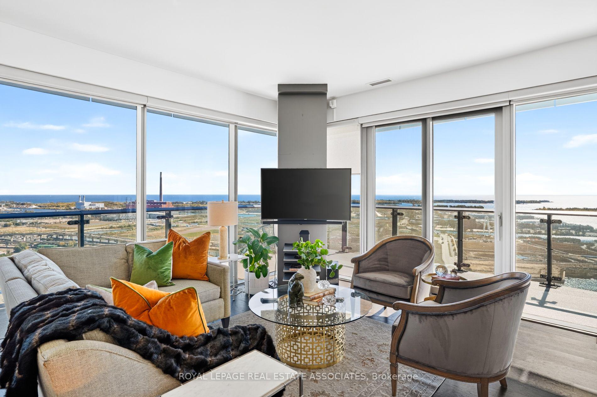 Photo 12 of Unit 3006, 70 Distillery Lane, Toronto, Waterfront Communities — HOMEH