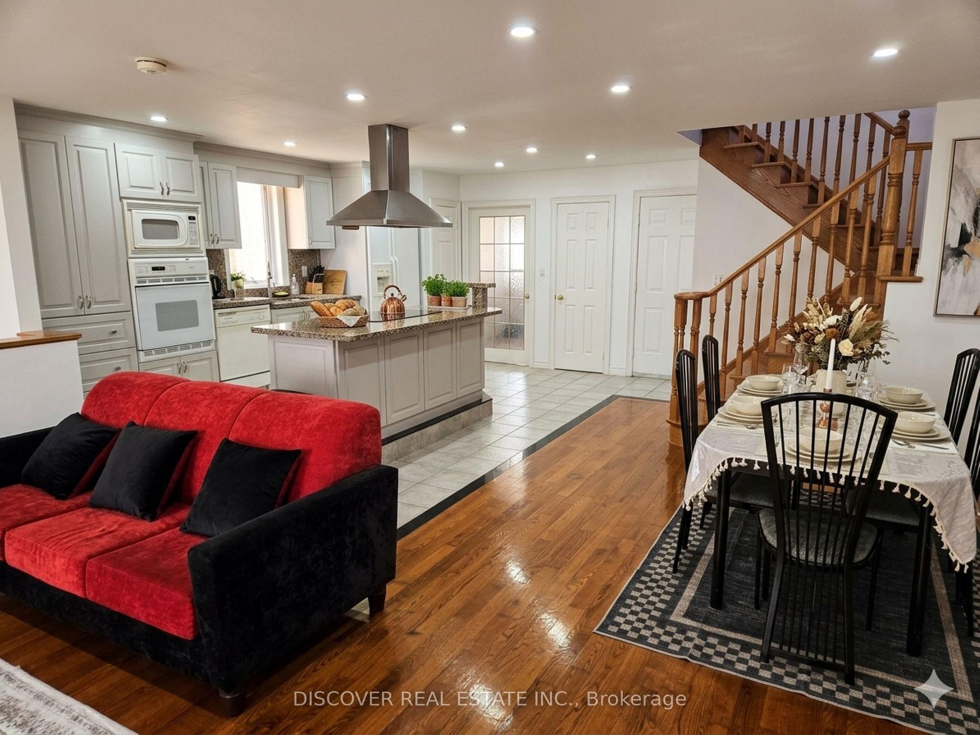 Photo 28 of 963 Hampton Crescent, Mississauga, Lakeview — HOMEH