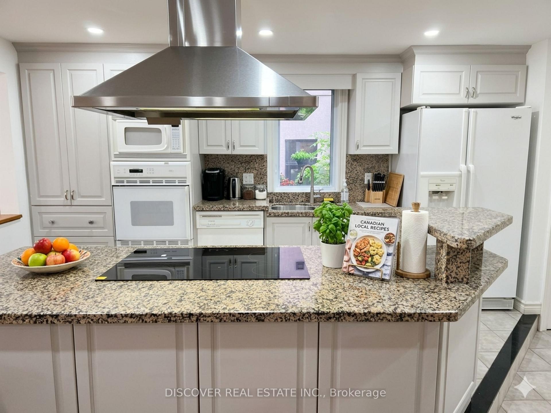 Photo 31 of 963 Hampton Crescent, Mississauga, Lakeview — HOMEH