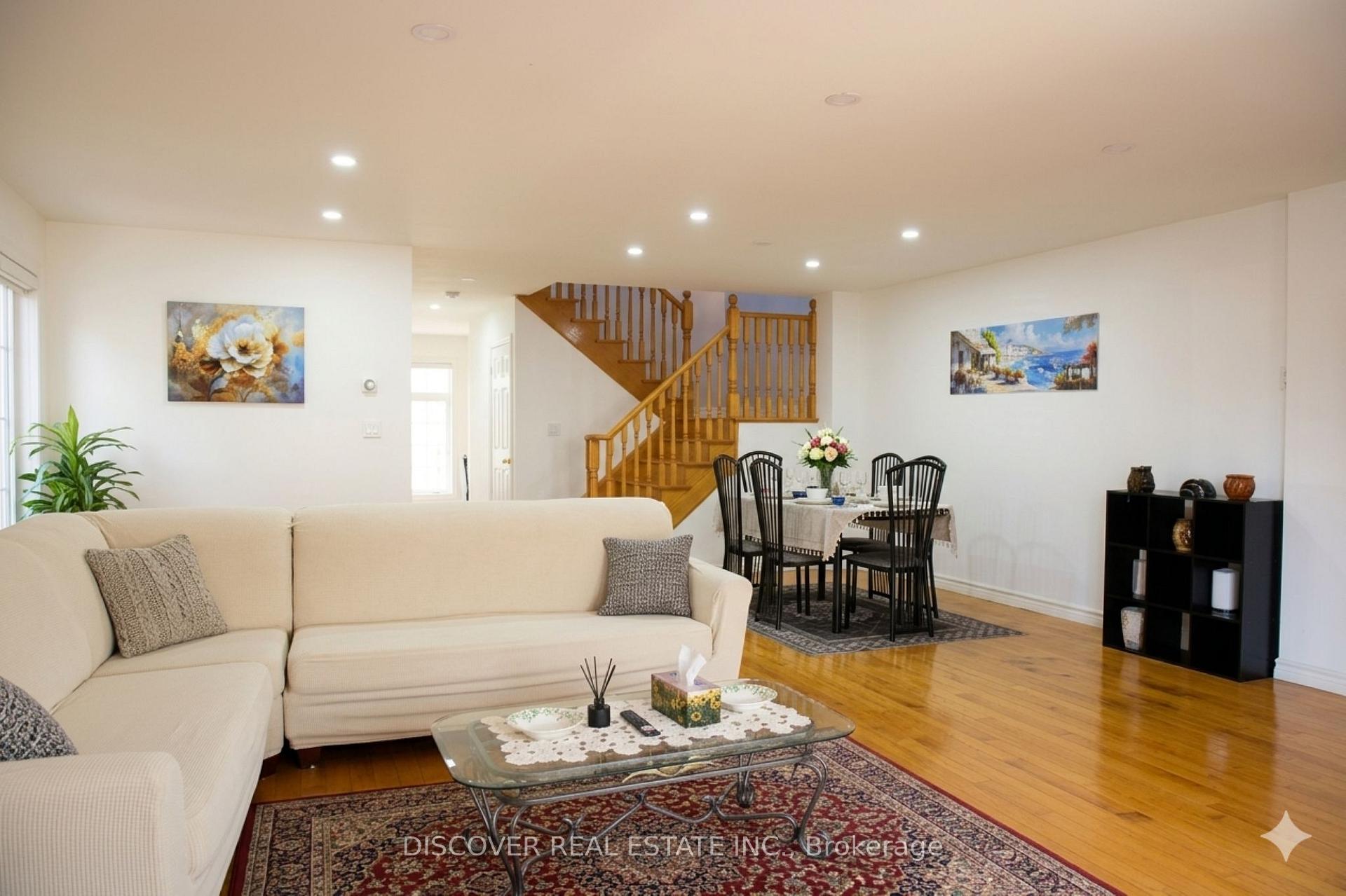 Photo 40 of 963 Hampton Crescent, Mississauga, Lakeview — HOMEH