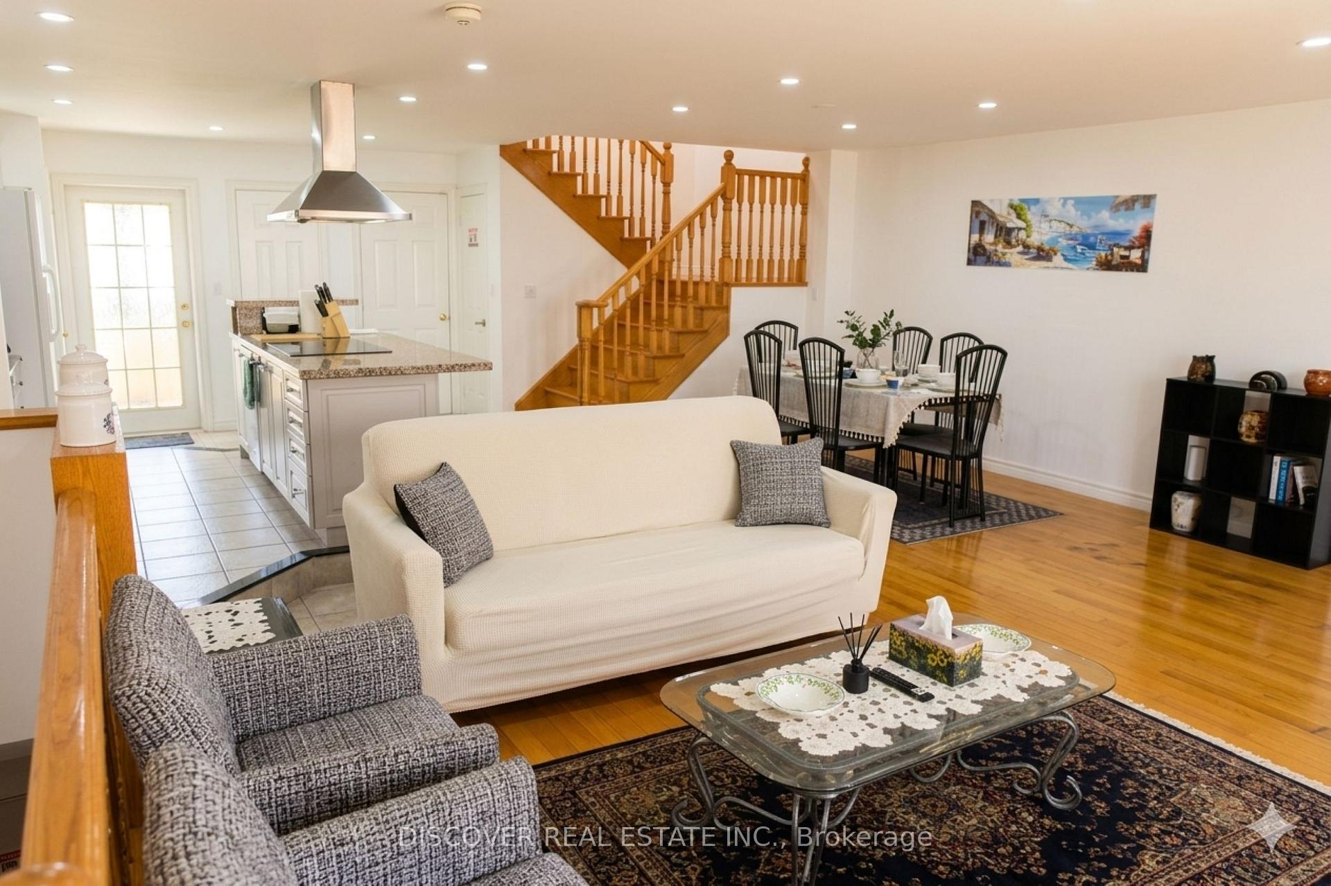 Photo 48 of 963 Hampton Crescent, Mississauga, Lakeview — HOMEH