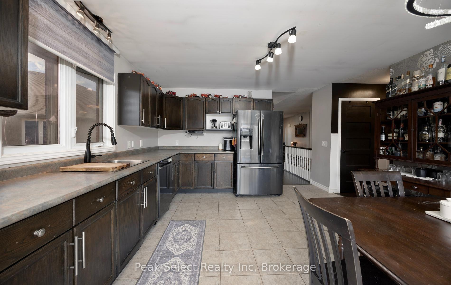 Photo 19 of 57 Parkhaven Crescent, St. Marys — HOMEH