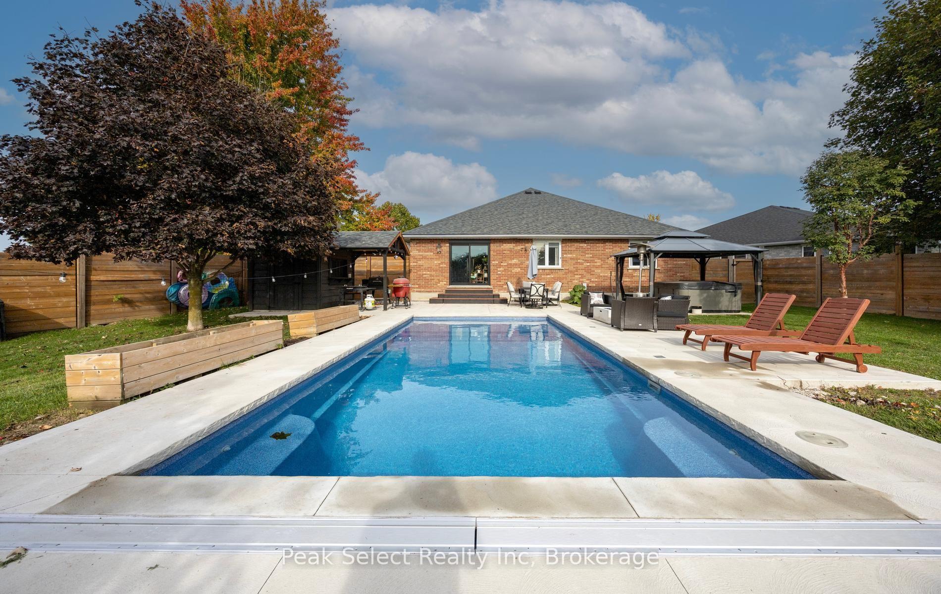 Photo 65 of 57 Parkhaven Crescent, St. Marys — HOMEH