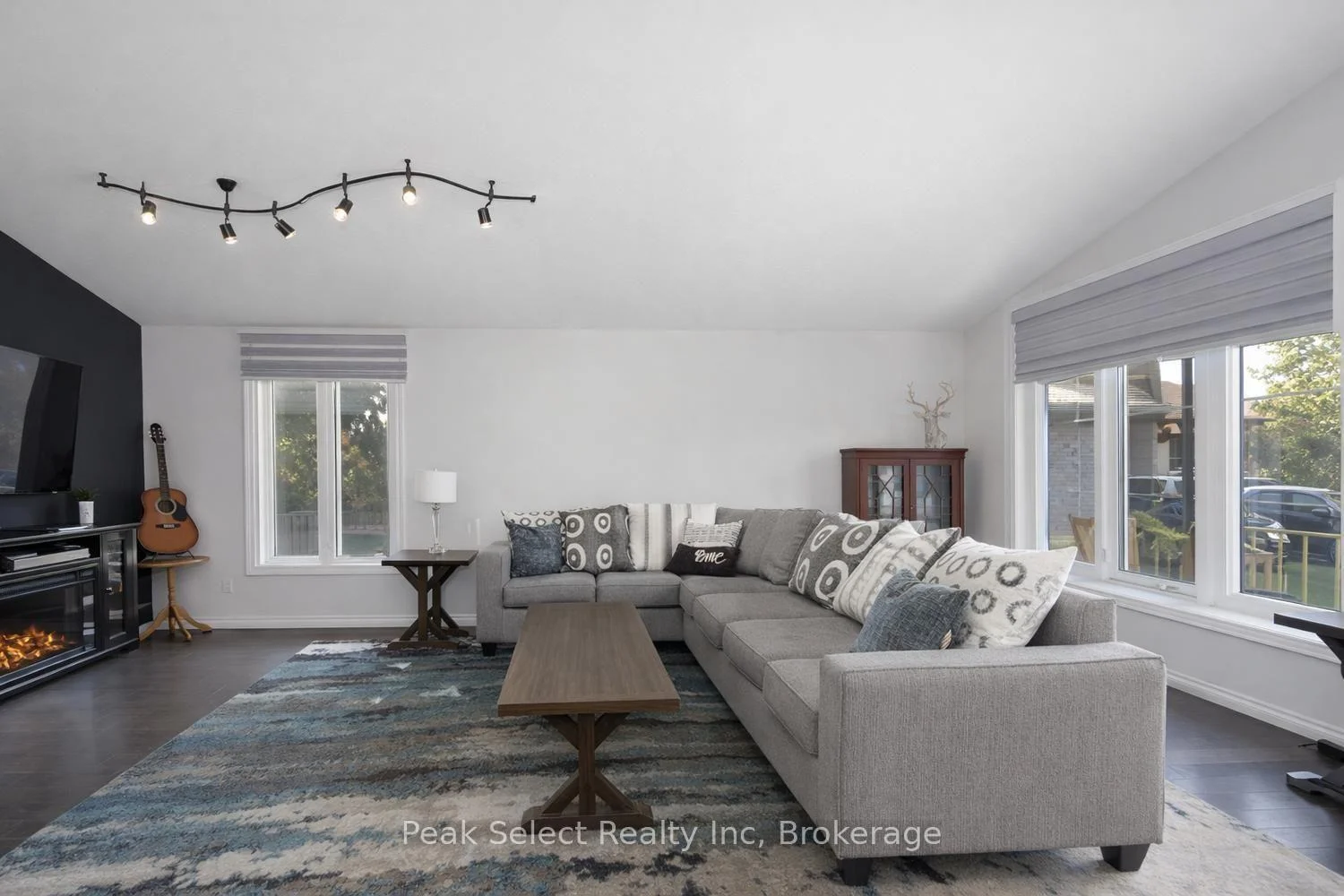Photo 58 of 57 Parkhaven Crescent, St. Marys — HOMEH