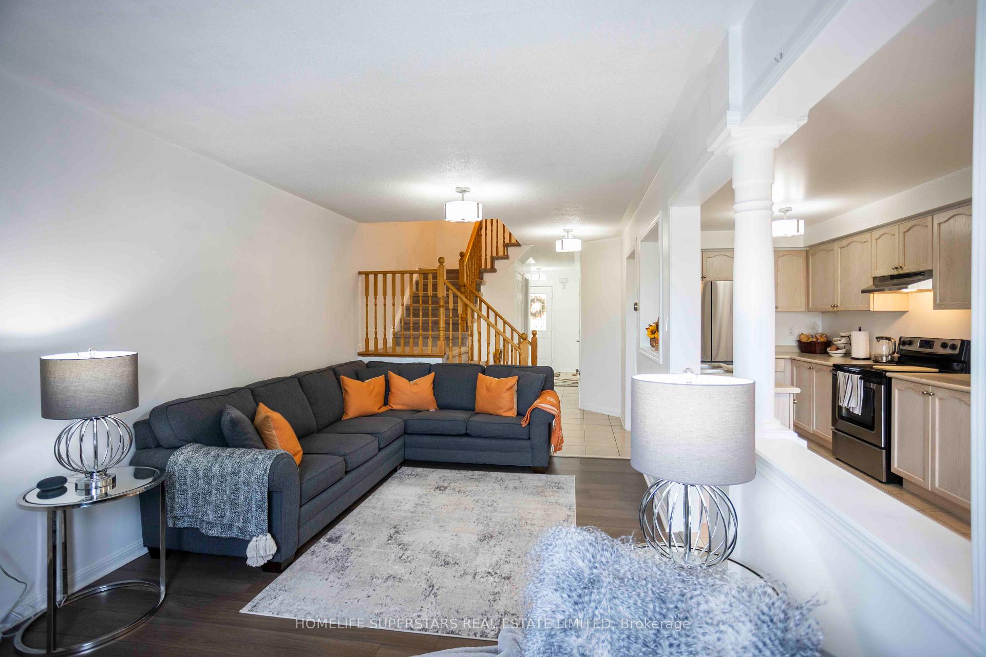 Photo 6 of 76 Longueuil Place, Whitby, Pringle Creek — HOMEH