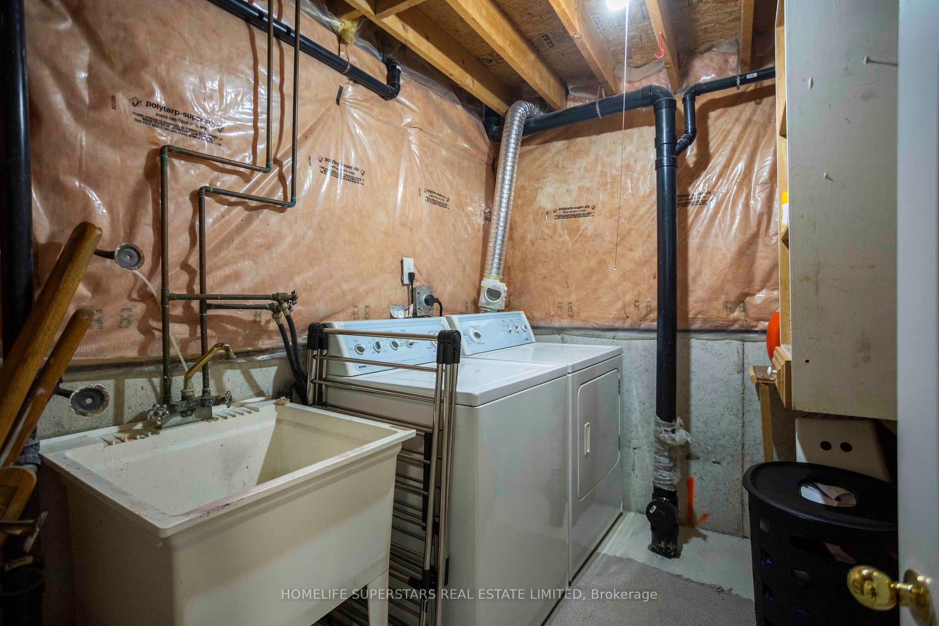 Photo 13 of 76 Longueuil Place, Whitby, Pringle Creek — HOMEH