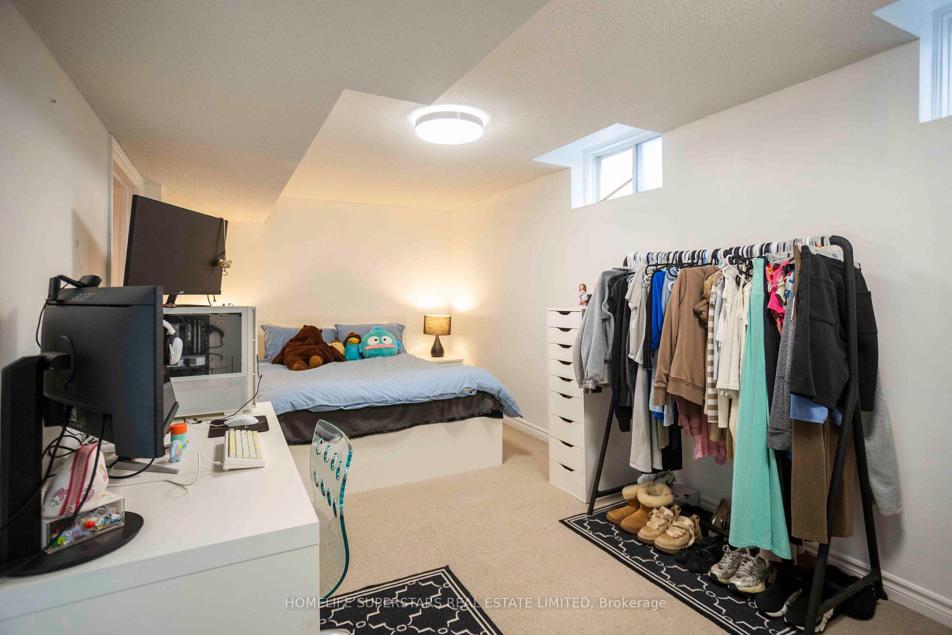 Photo 14 of 76 Longueuil Place, Whitby, Pringle Creek — HOMEH