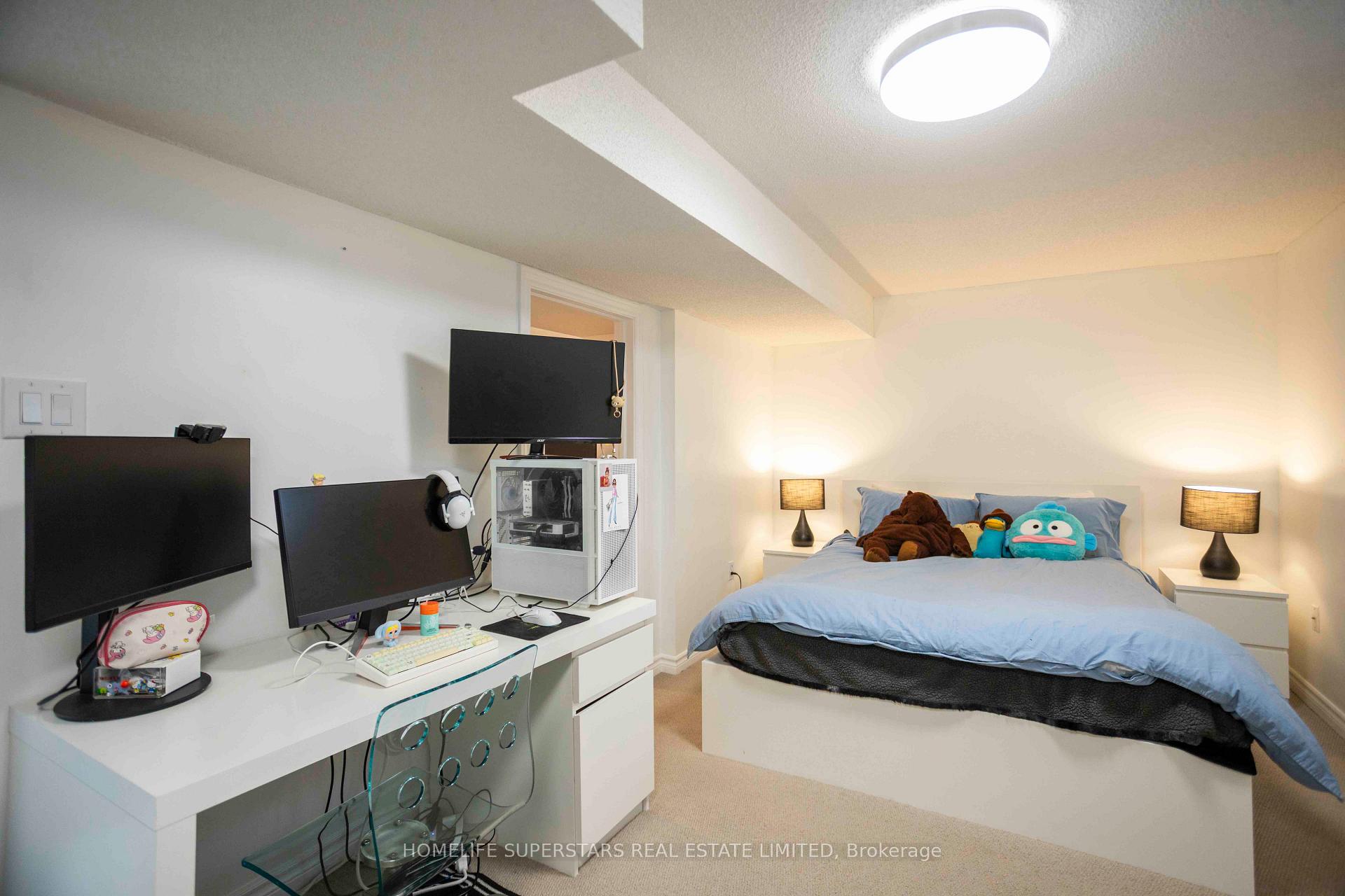 Photo 15 of 76 Longueuil Place, Whitby, Pringle Creek — HOMEH
