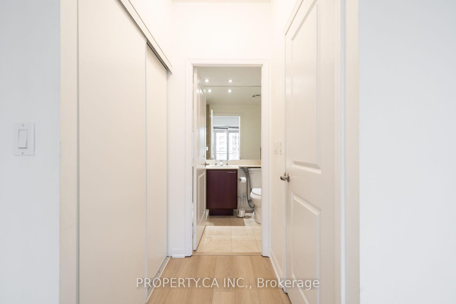 Photo 7 of Unit 2103, 628 Fleet Street, Toronto, Niagara — HOMEH