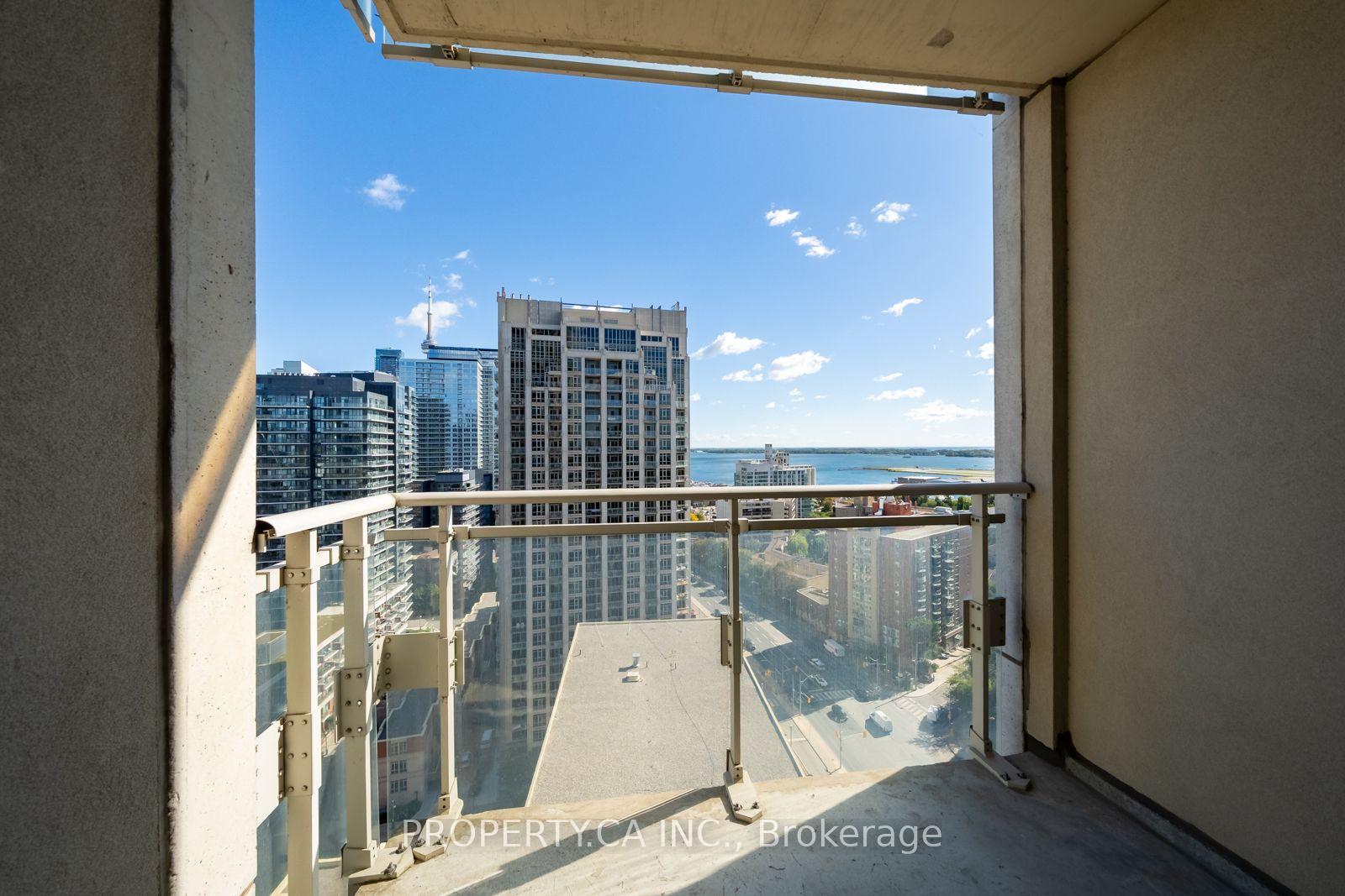 Photo 15 of Unit 2103, 628 Fleet Street, Toronto, Niagara — HOMEH