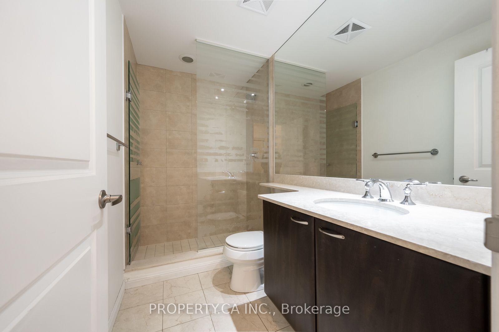 Photo 18 of Unit 2103, 628 Fleet Street, Toronto, Niagara — HOMEH