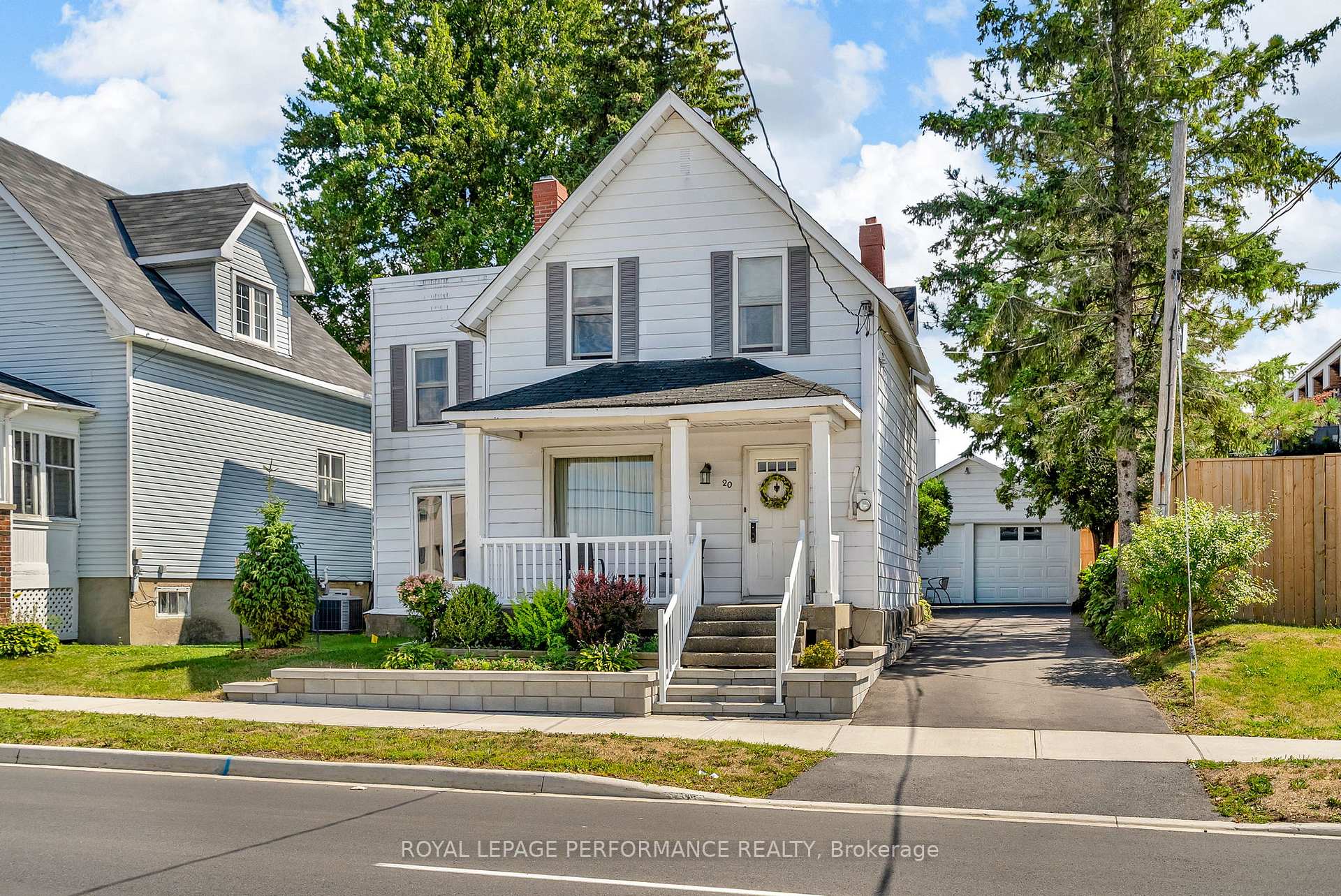Photo 2 of 20 Fifth Street W, Cornwall, Cornwall — HOMEH