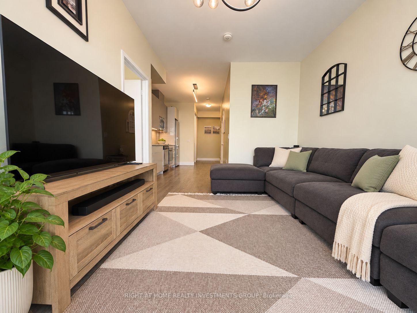 Photo 12 of Unit 3305, 2916 Highway 7, Vaughan, Concord — HOMEH