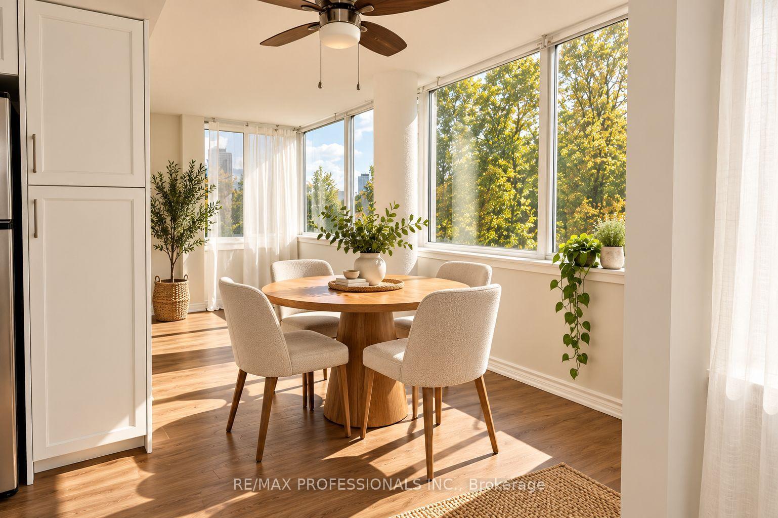 Photo 5 of Unit 210, 350 Webb Drive, Mississauga, City Centre — HOMEH