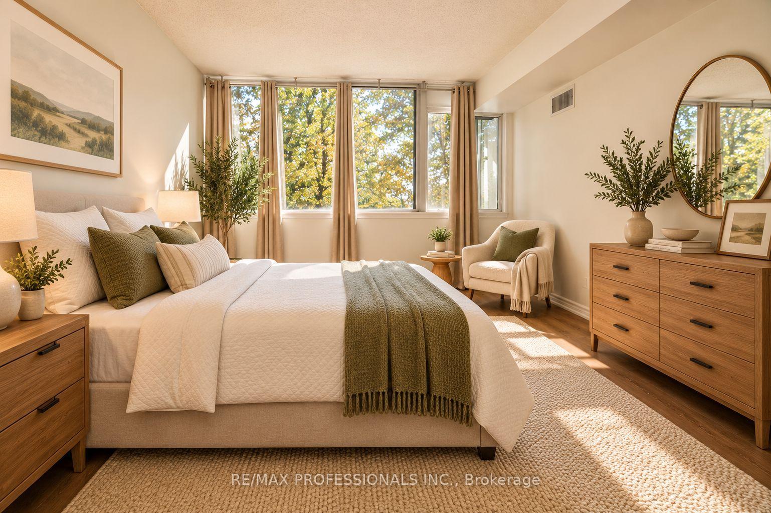 Photo 8 of Unit 210, 350 Webb Drive, Mississauga, City Centre — HOMEH