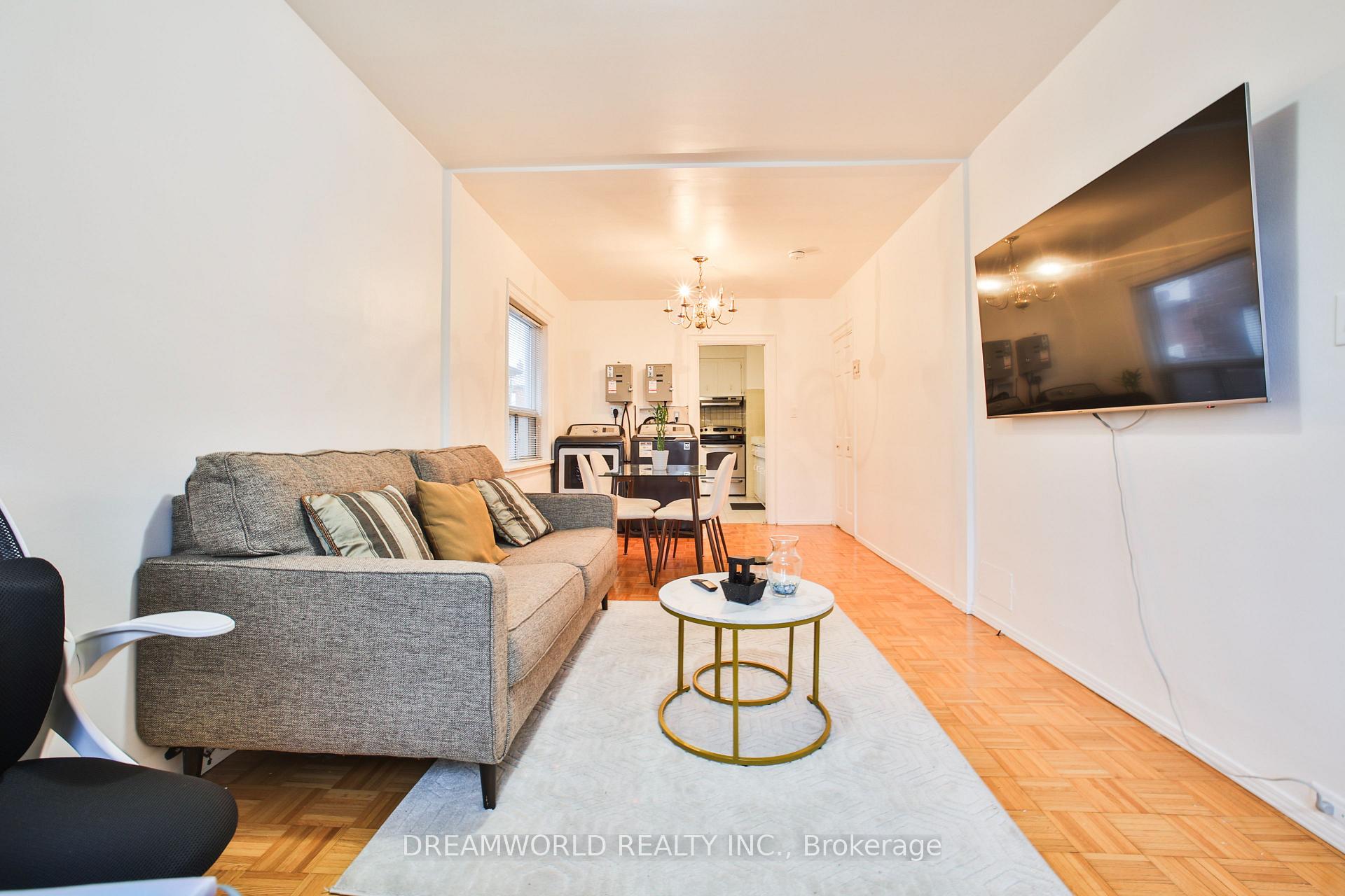 Photo 8 of 403 Northcliffe Boulevard, Toronto, Oakwood Village — HOMEH