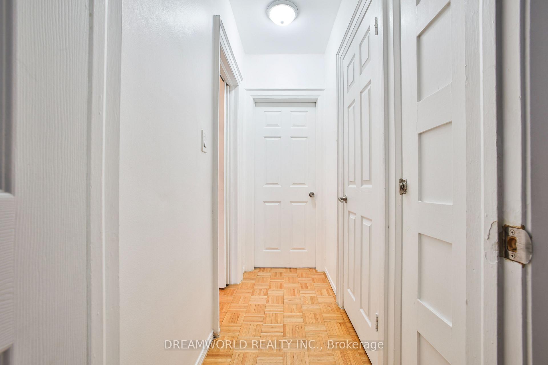Photo 18 of 403 Northcliffe Boulevard, Toronto, Oakwood Village — HOMEH