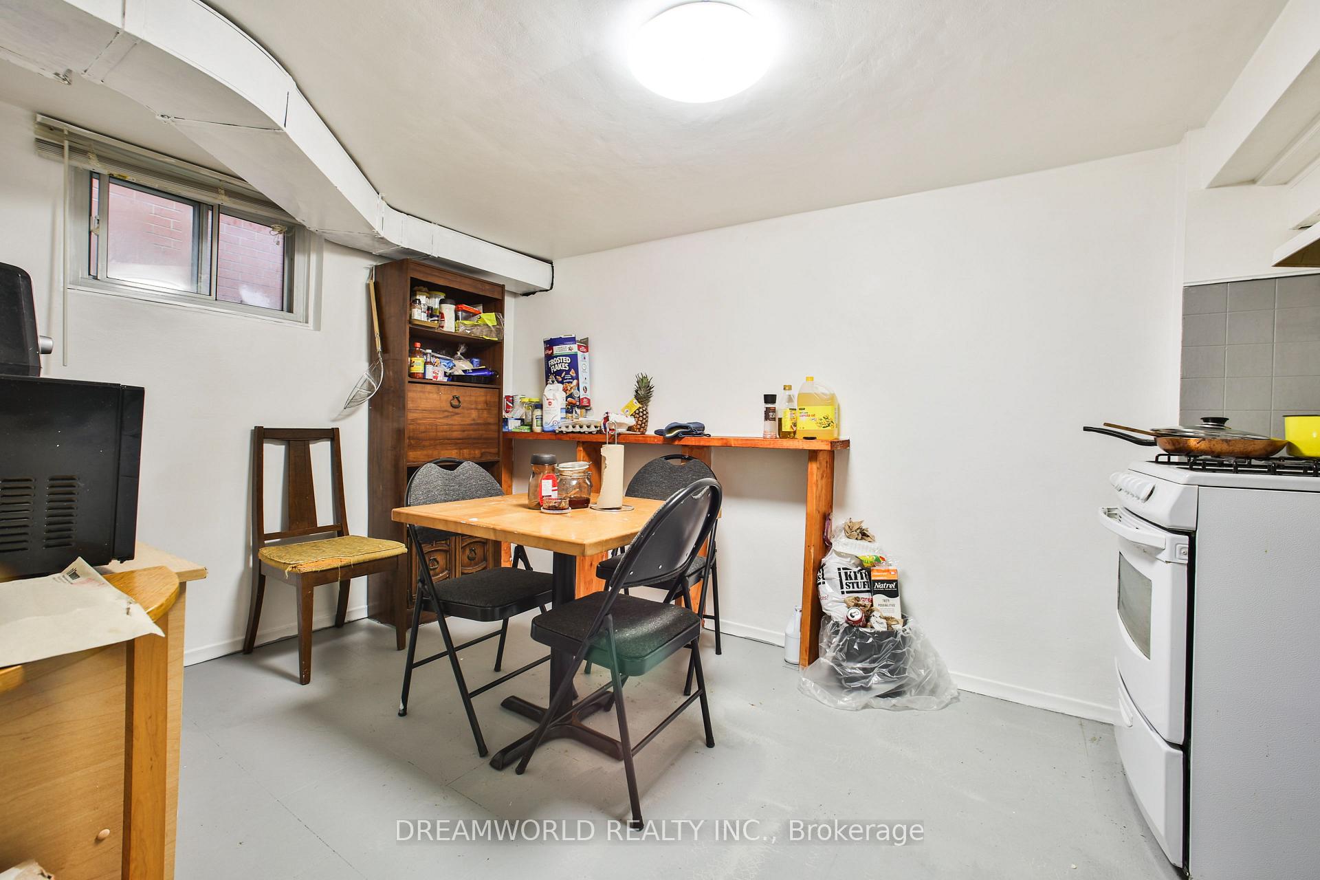 Photo 28 of 403 Northcliffe Boulevard, Toronto, Oakwood Village — HOMEH