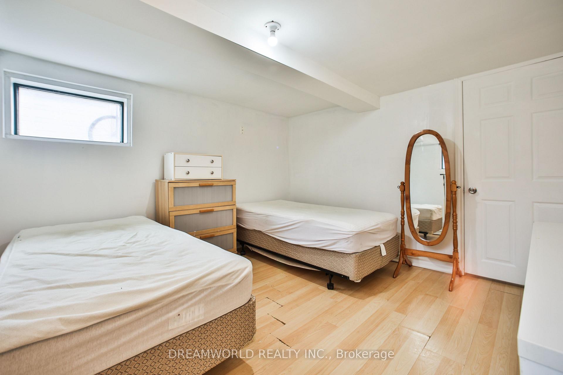 Photo 31 of 403 Northcliffe Boulevard, Toronto, Oakwood Village — HOMEH