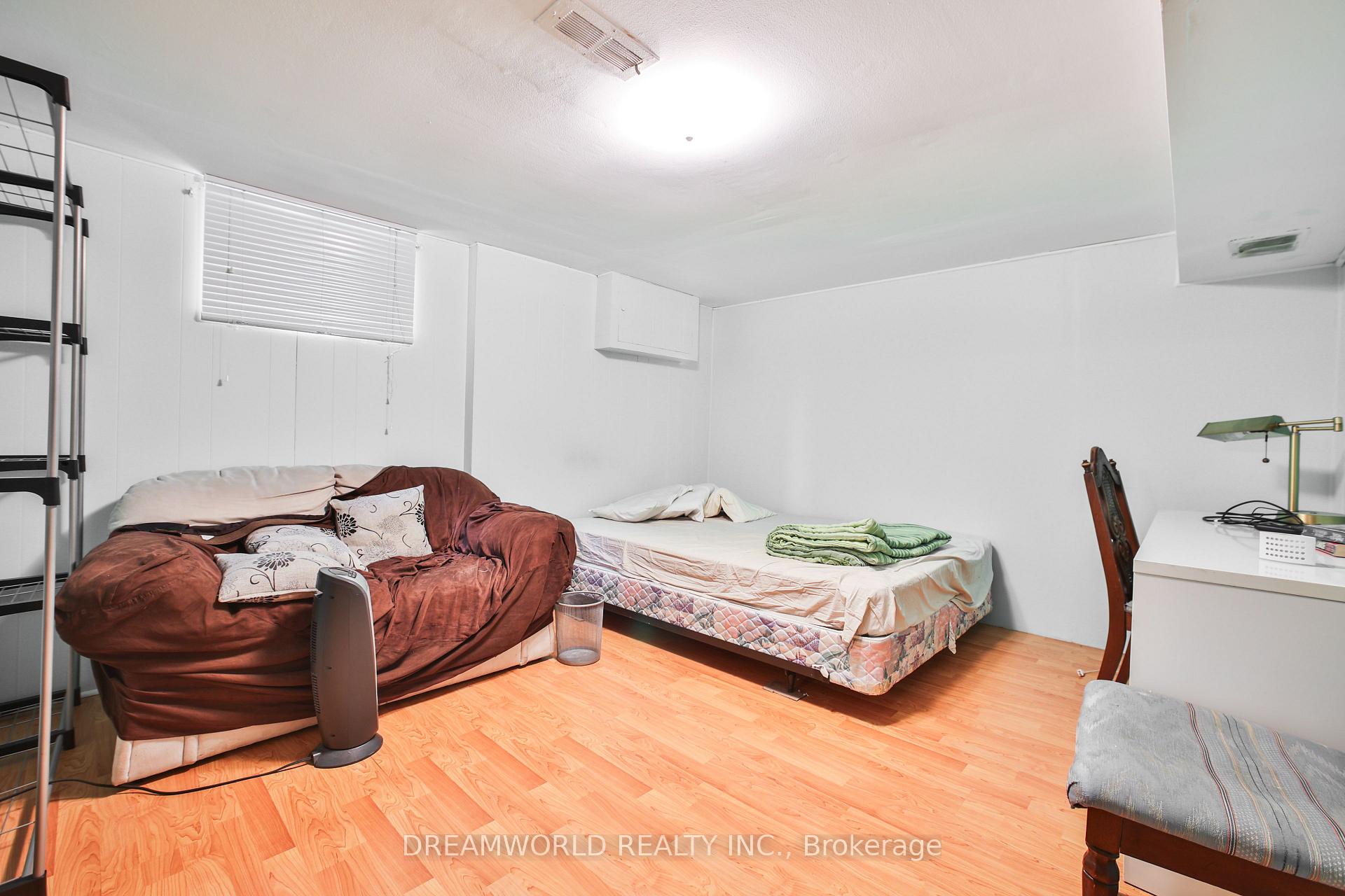 Photo 35 of 403 Northcliffe Boulevard, Toronto, Oakwood Village — HOMEH