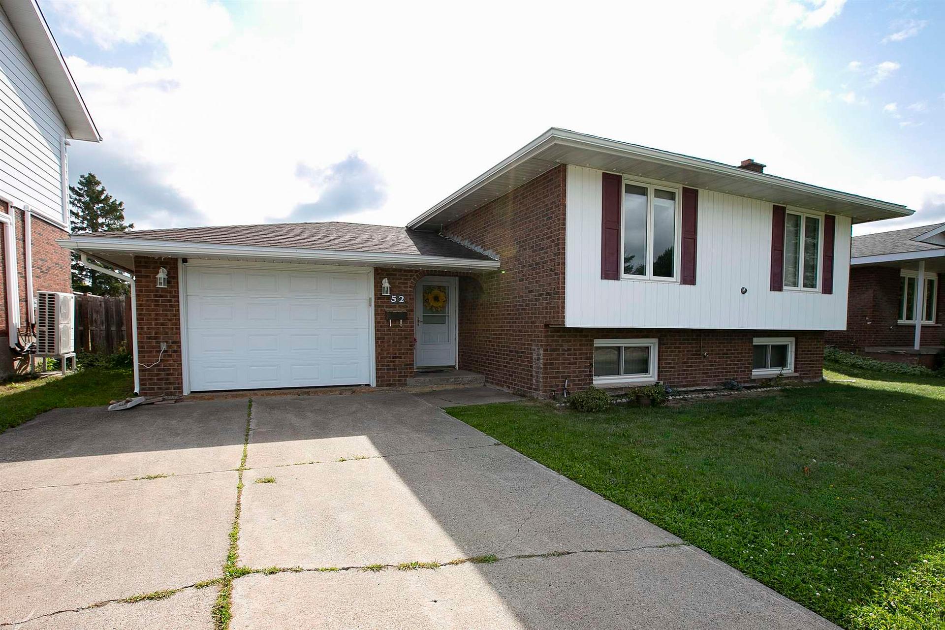 Photo 3 of 52 Danby Road, Sault Ste Marie, Ward 2 — HOMEH