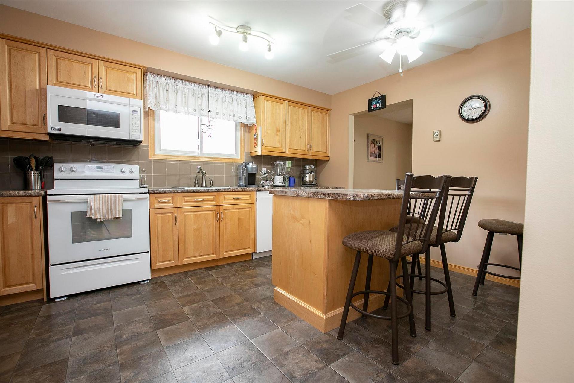 Photo 16 of 52 Danby Road, Sault Ste Marie, Ward 2 — HOMEH