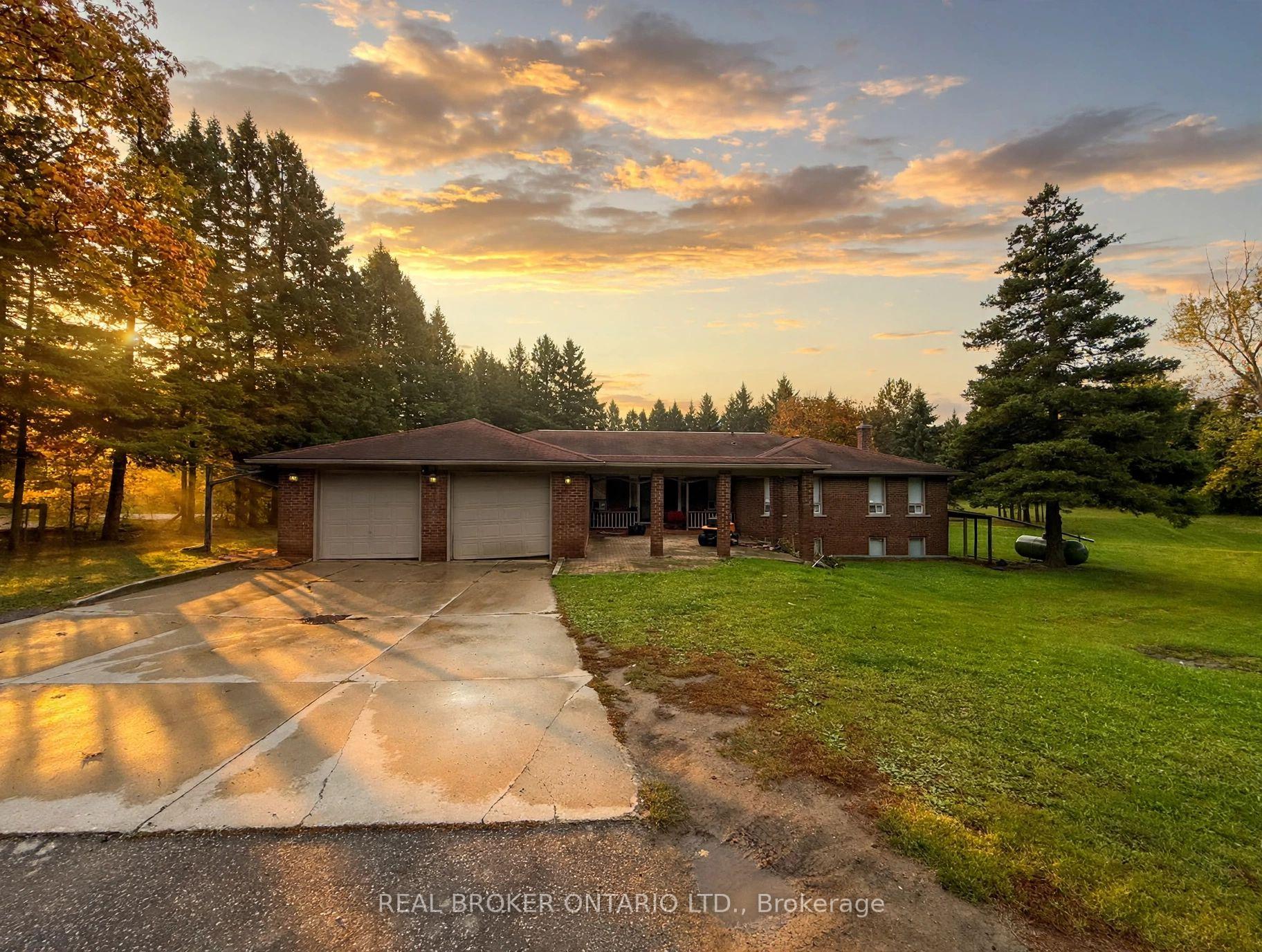 Photo 2 of 2955 16th Side Road, King, Rural King — HOMEH