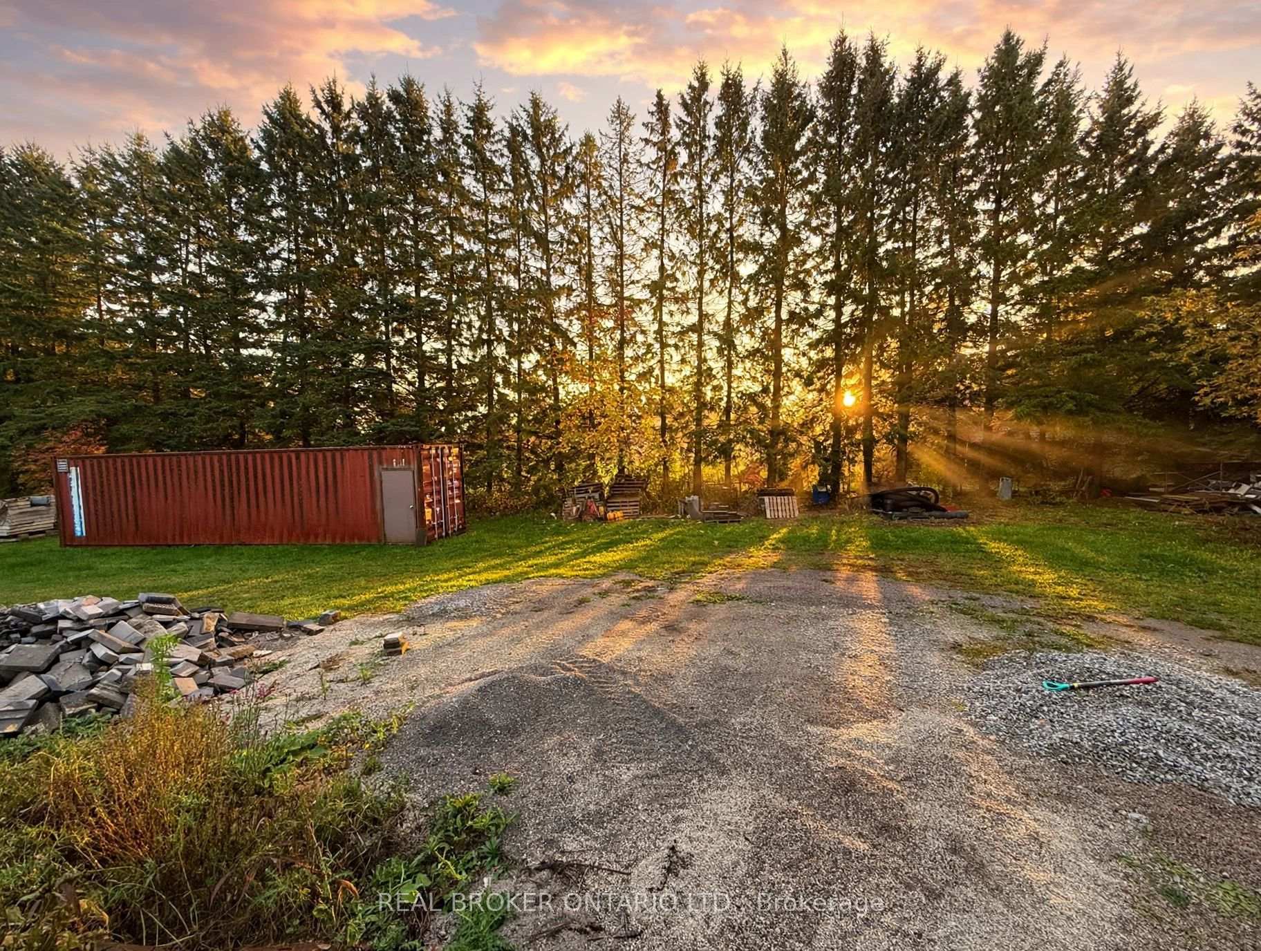 Photo 11 of 2955 16th Side Road, King, Rural King — HOMEH
