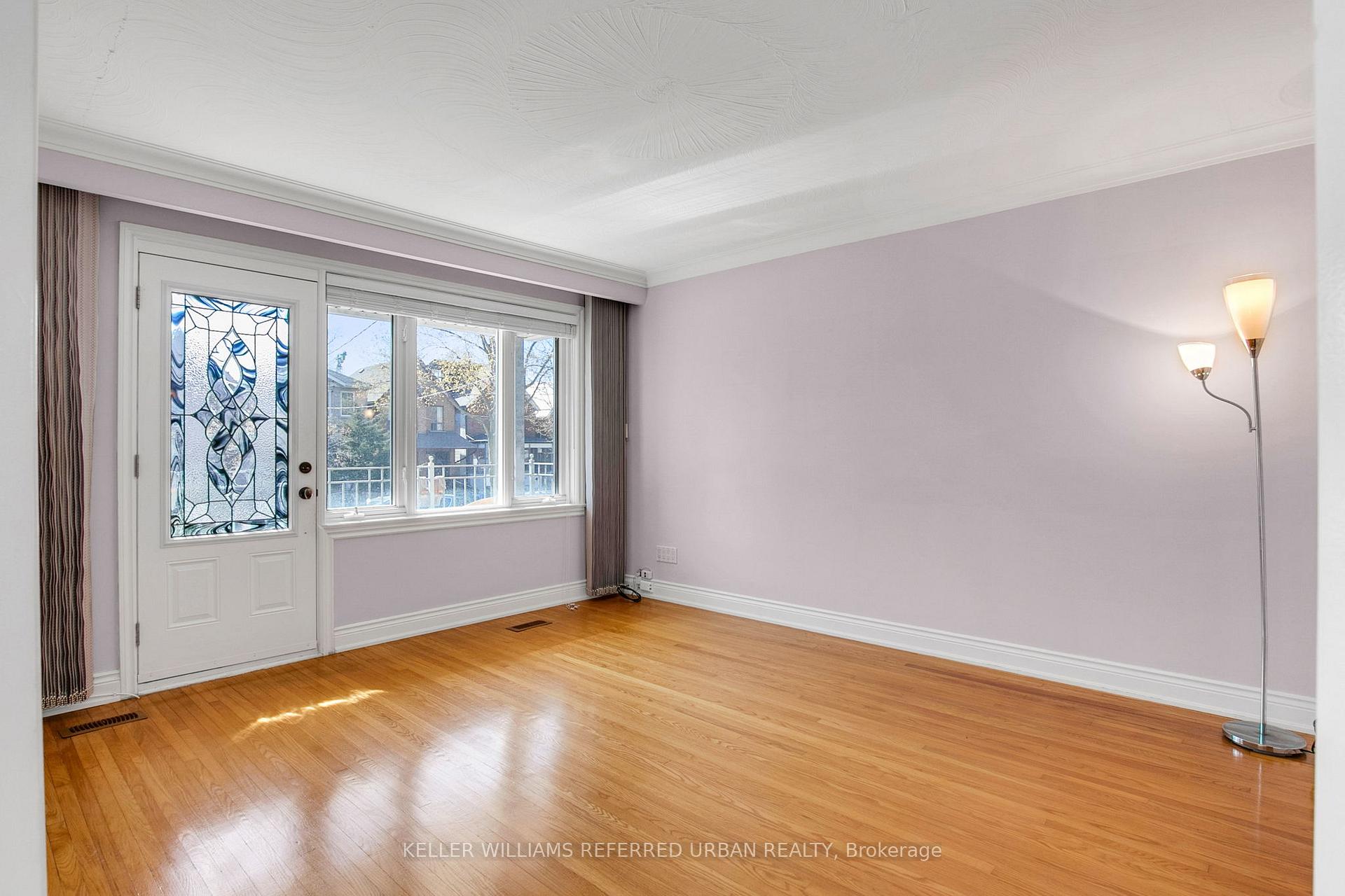 Photo 4 of 663 Brock Avenue, Toronto, Dovercourt-Wallace Emerson-Junction — HOMEH