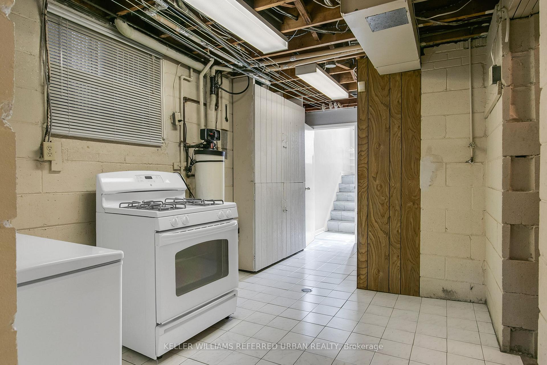 Photo 40 of 663 Brock Avenue, Toronto, Dovercourt-Wallace Emerson-Junction — HOMEH