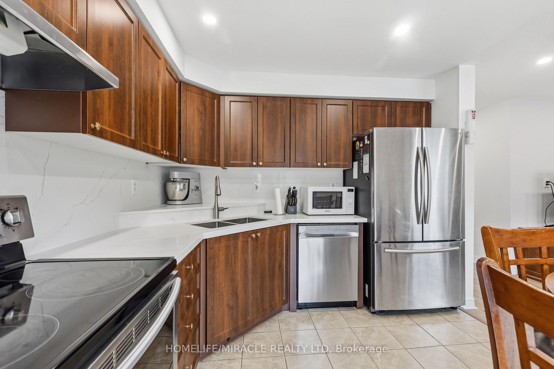 Photo 15 of 1405 Mcdermott Way N, Milton, Beaty — HOMEH