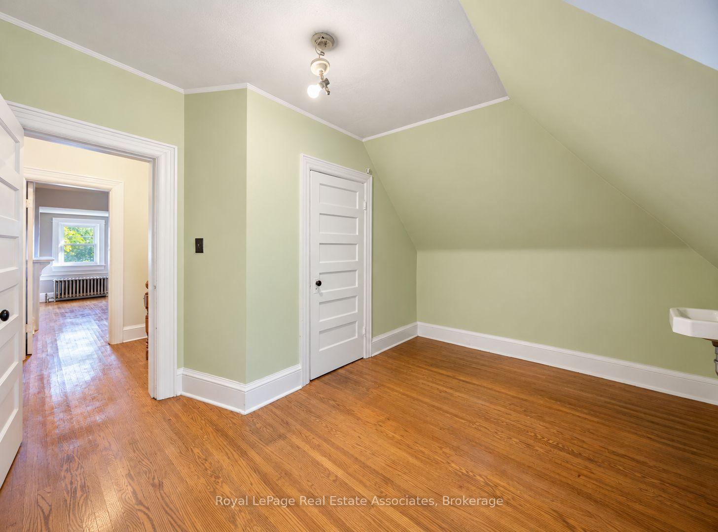 Photo 15 of 132 Close Avenue, Toronto, South Parkdale — HOMEH