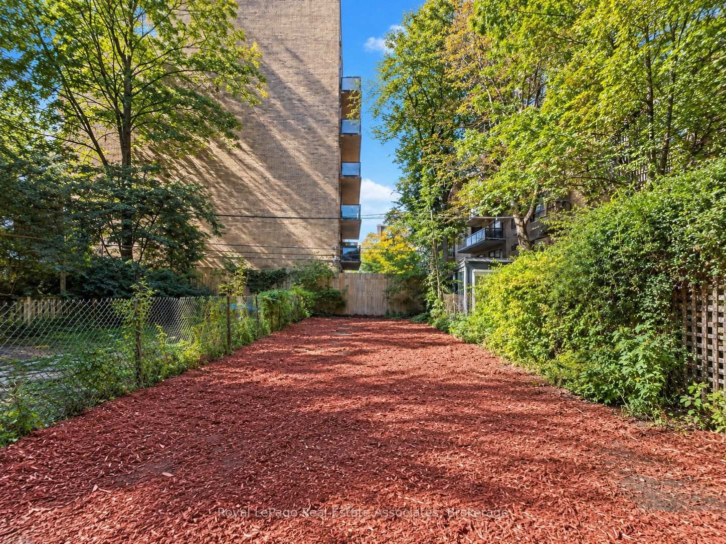 Photo 28 of 132 Close Avenue, Toronto, South Parkdale — HOMEH