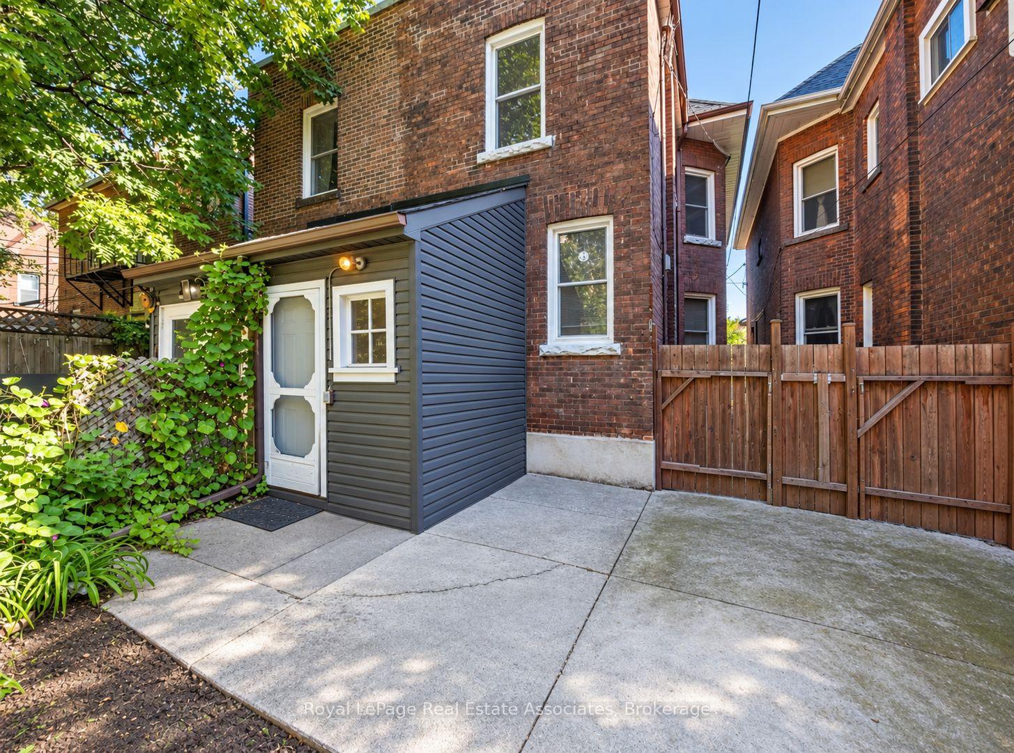 Photo 29 of 132 Close Avenue, Toronto, South Parkdale — HOMEH