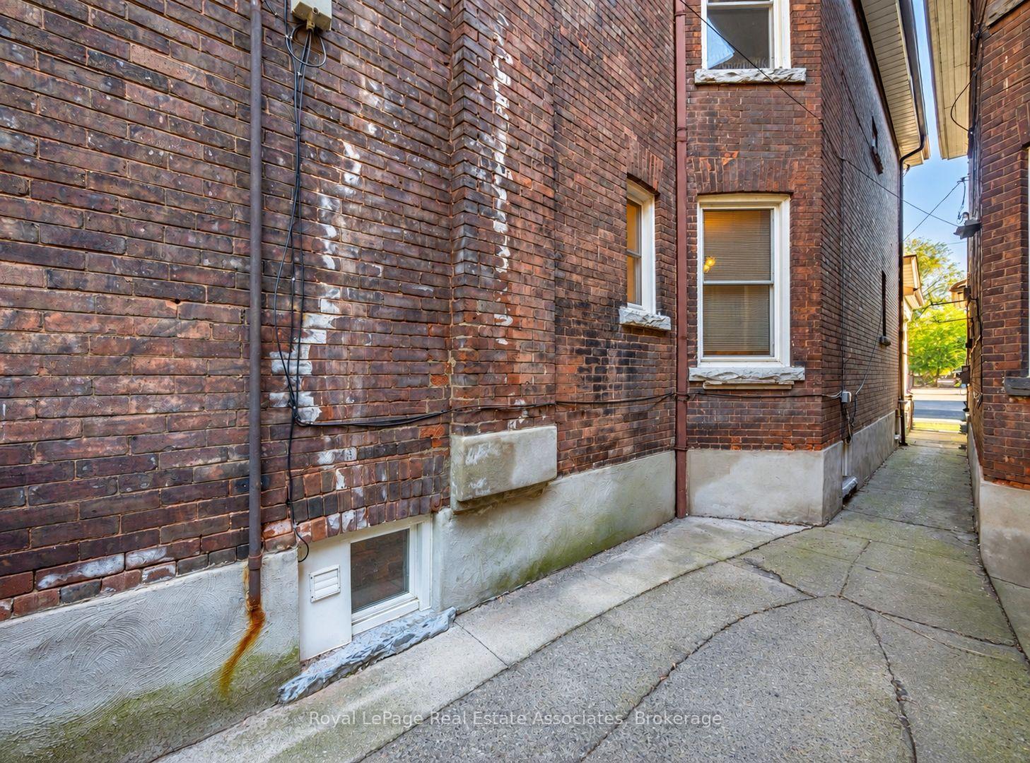 Photo 30 of 132 Close Avenue, Toronto, South Parkdale — HOMEH