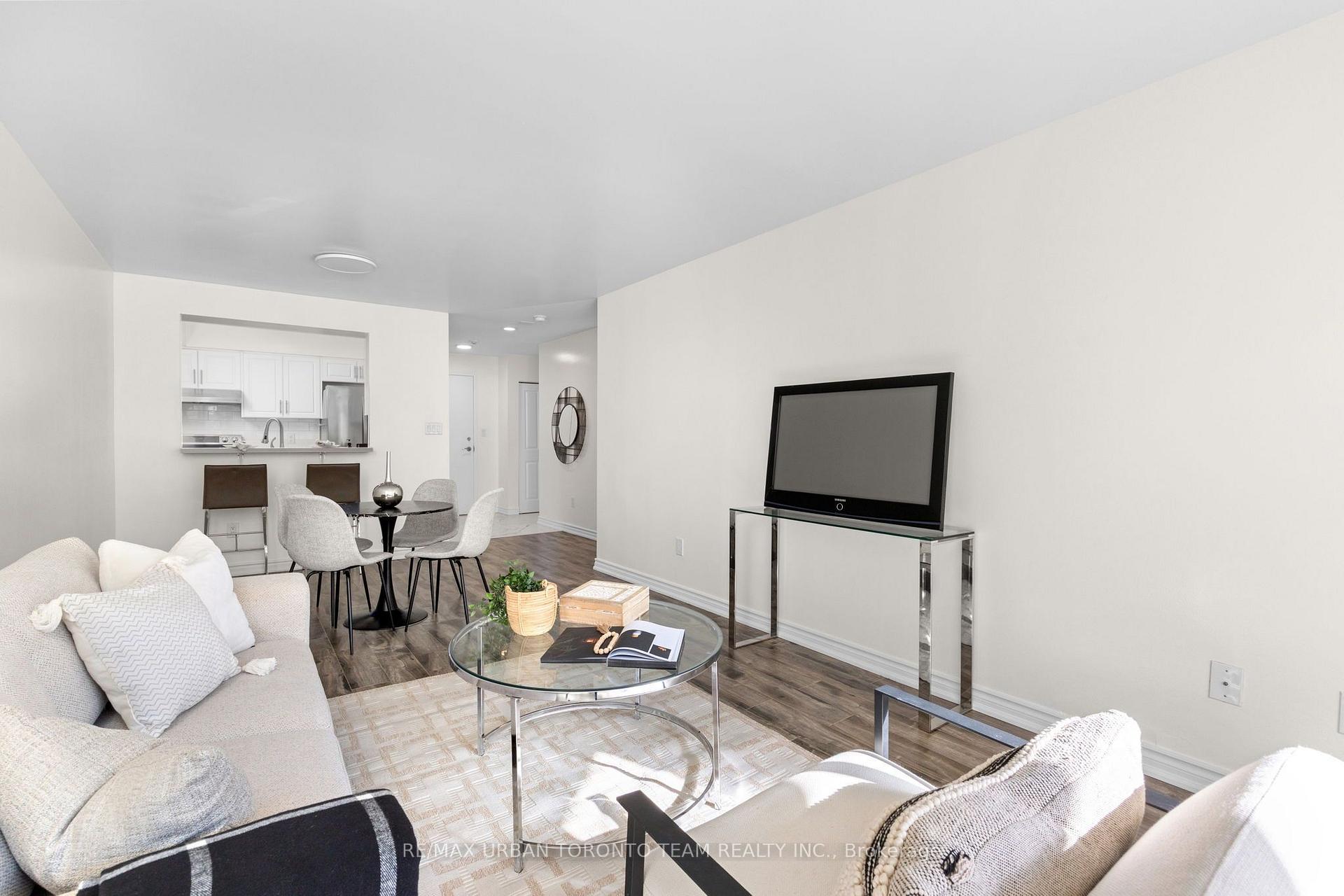 Photo 6 of Unit 005, 1 Hickory Tree Road, North York, Weston — HOMEH