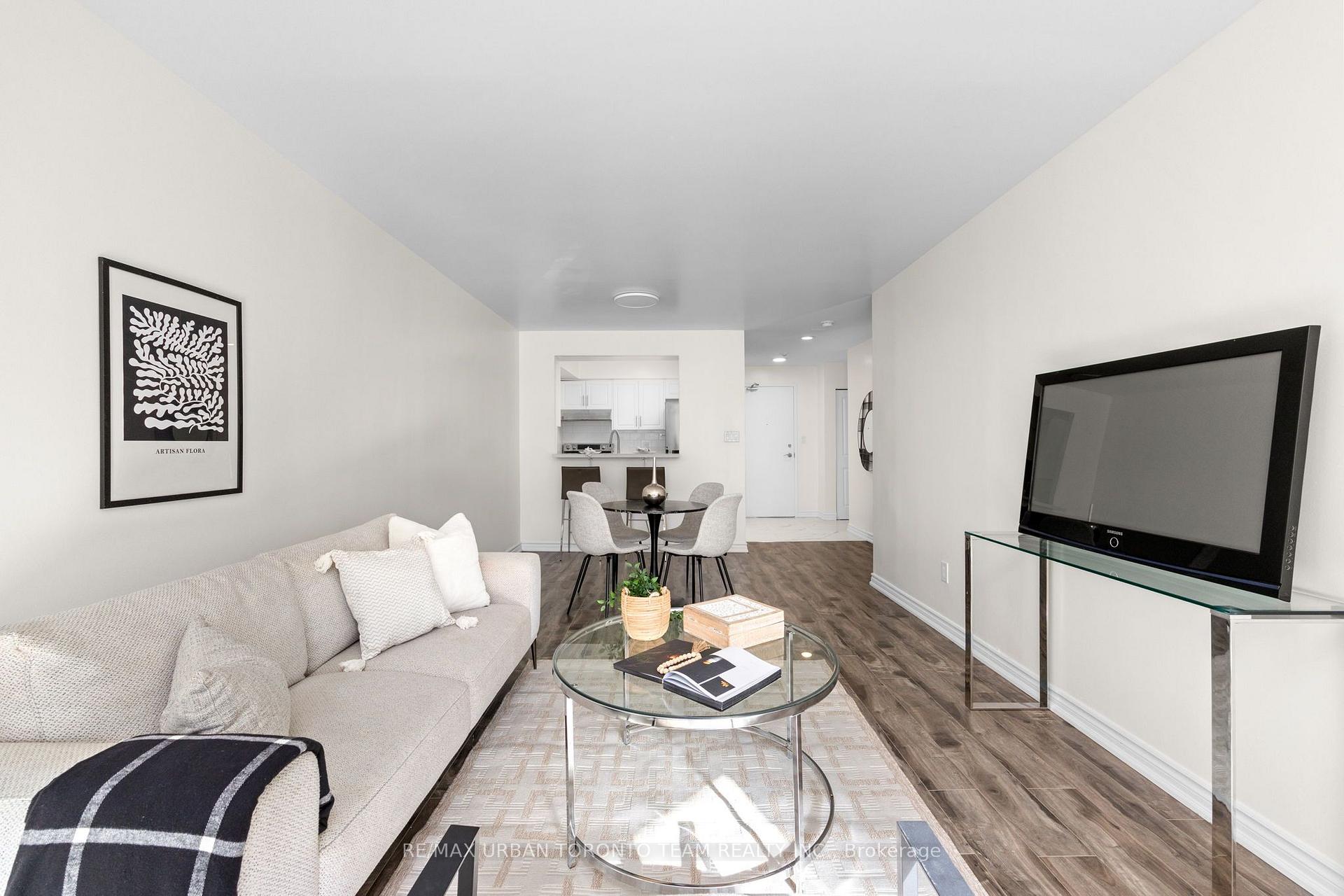Photo 7 of Unit 005, 1 Hickory Tree Road, North York, Weston — HOMEH