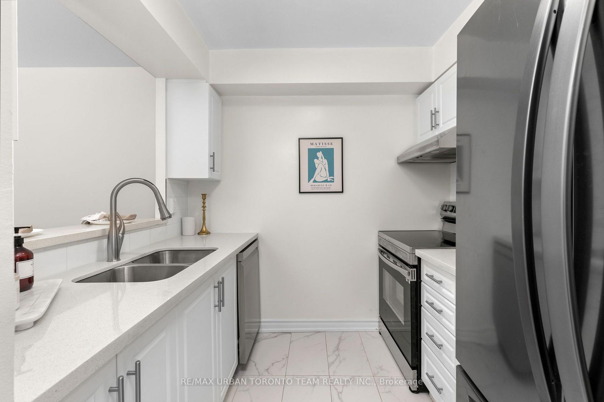 Photo 9 of Unit 005, 1 Hickory Tree Road, North York, Weston — HOMEH