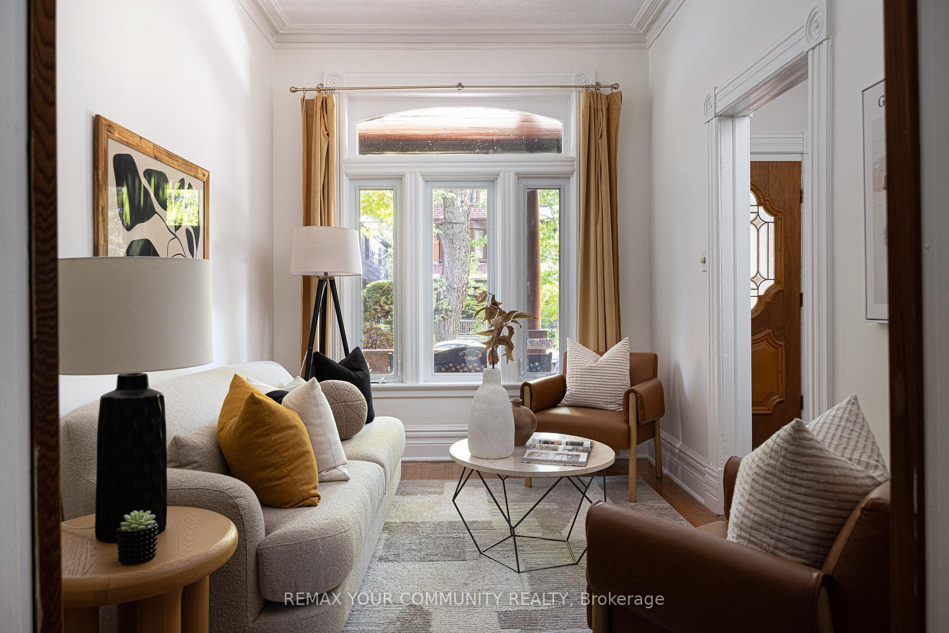 Photo 3 of 200 Albany Avenue, Toronto, The Annex — HOMEH
