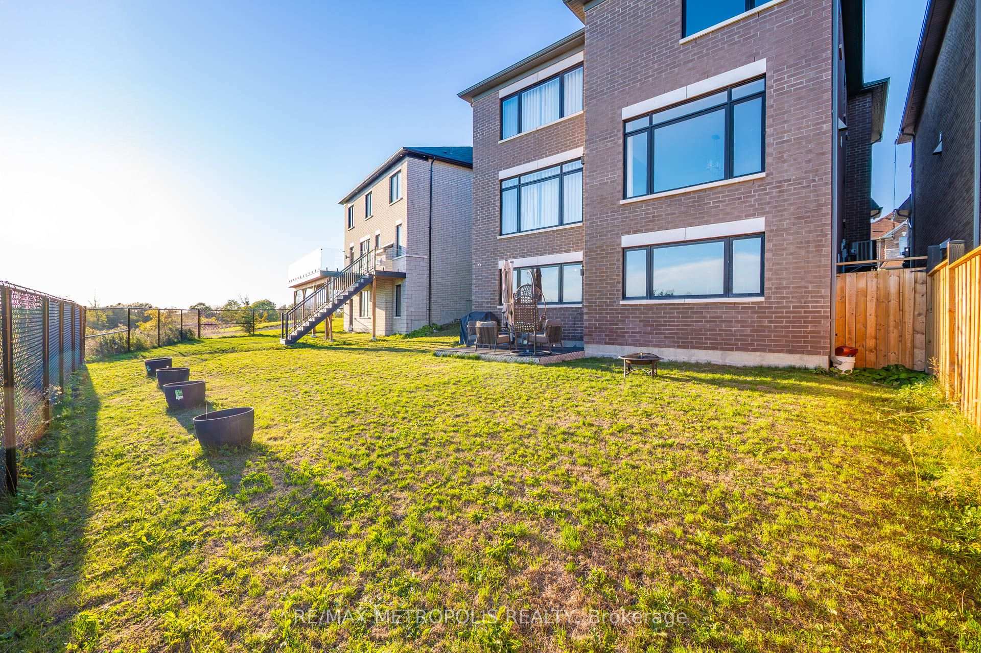 Photo 44 of 127 Mcphail - Main & 2nd Avenue, Clarington, Bowmanville — HOMEH