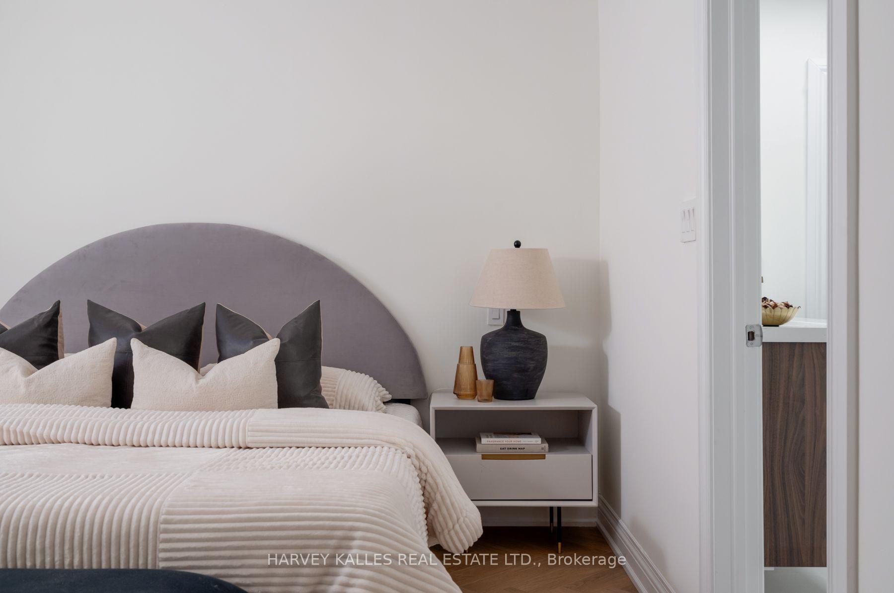 Photo 10 of 131 Rosewell Avenue, Toronto, Lawrence Park South — HOMEH
