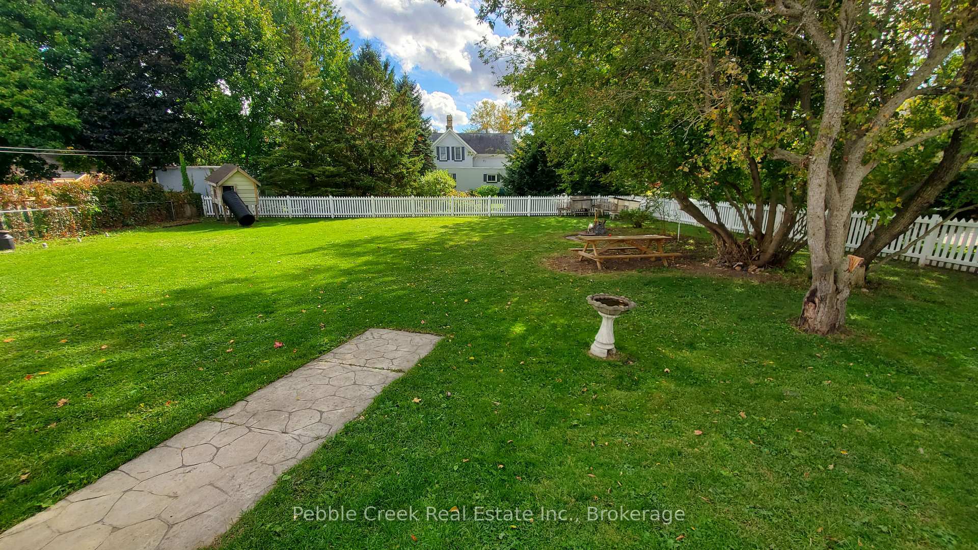 Photo 6 of 71 Nelson Street, Bluewater, Hensall — HOMEH