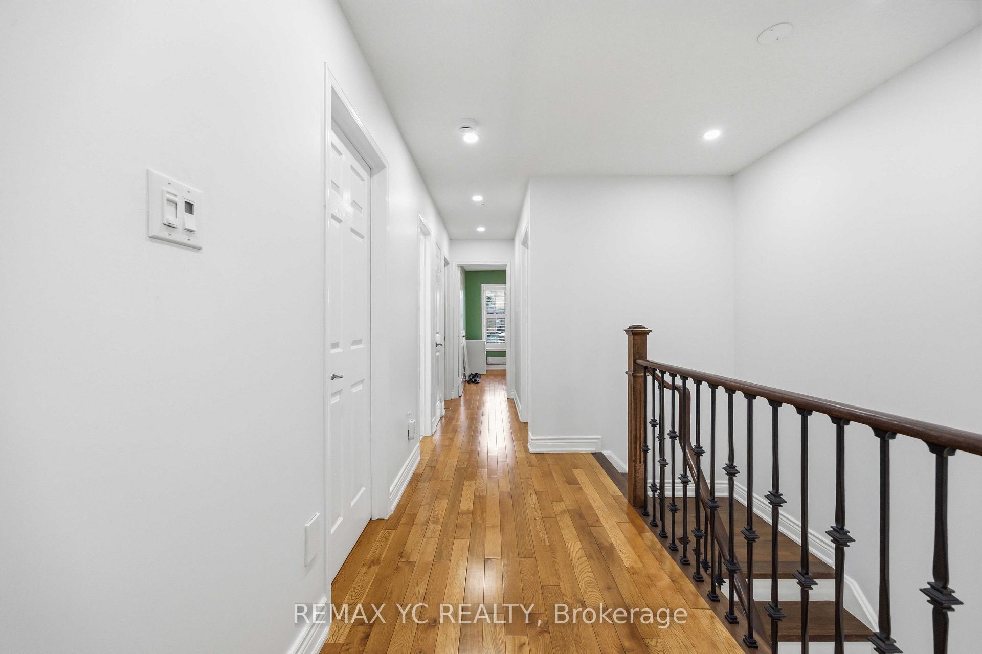 Photo 6 of Unit R1, 140 Laramie Crescent, Vaughan, Patterson — HOMEH