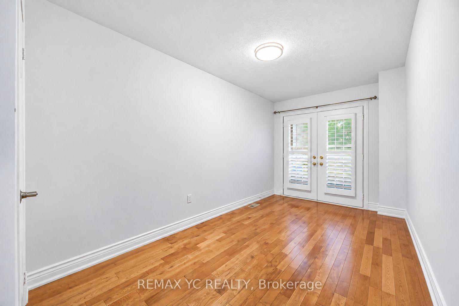Photo 8 of Unit R1, 140 Laramie Crescent, Vaughan, Patterson — HOMEH